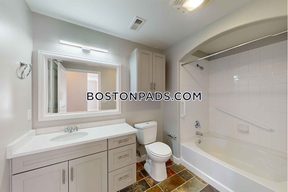 Lodge at Foxborough Photo 20