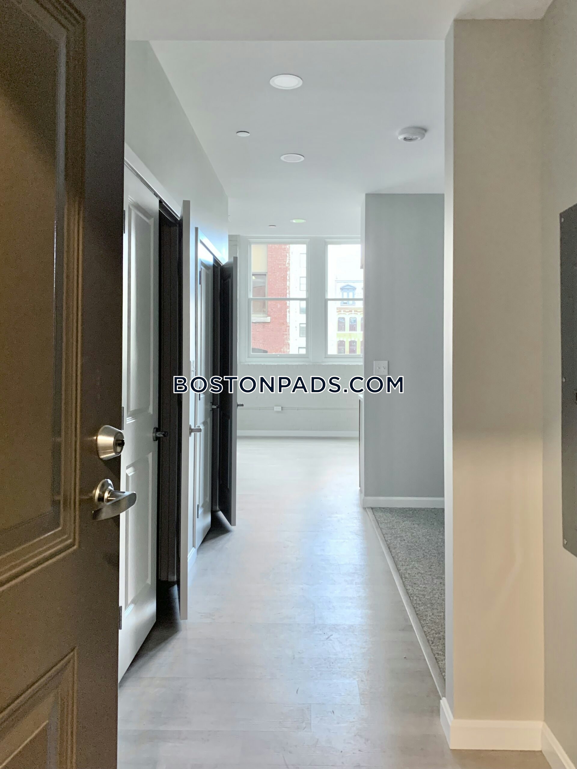 Chatham Lofts Photo 1