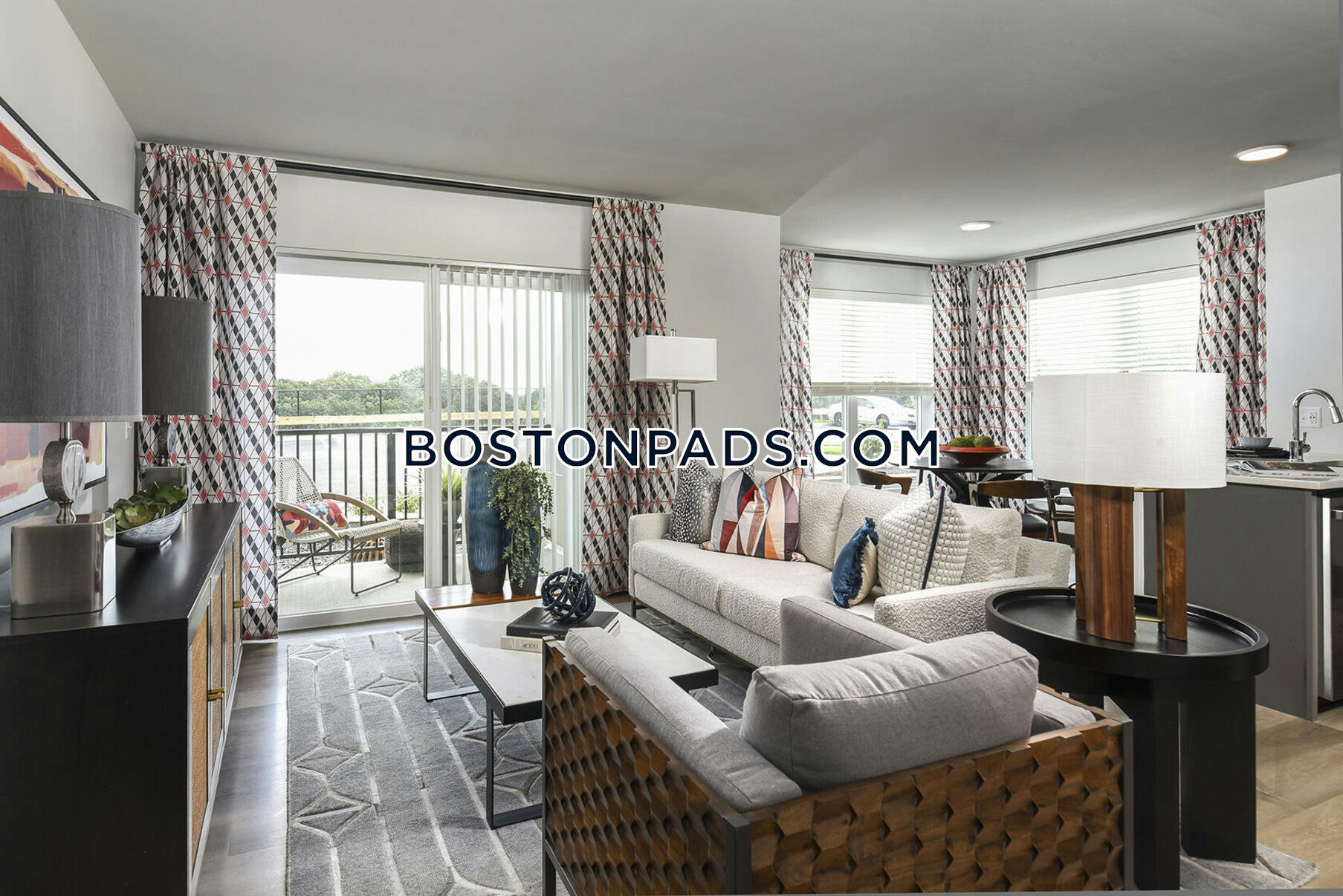 J Woburn Heights Photo 14