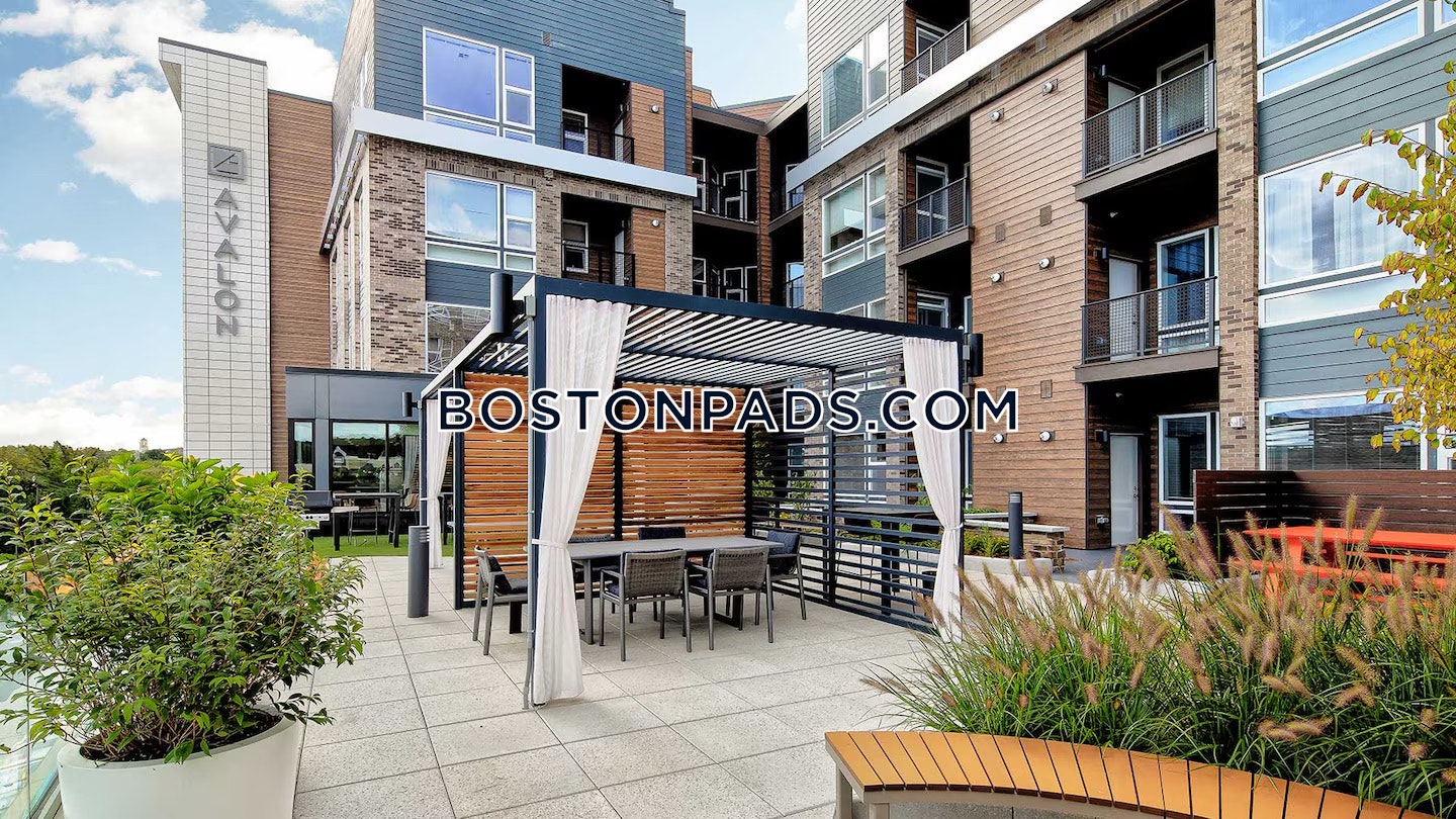 Avalon Woburn Photo 10