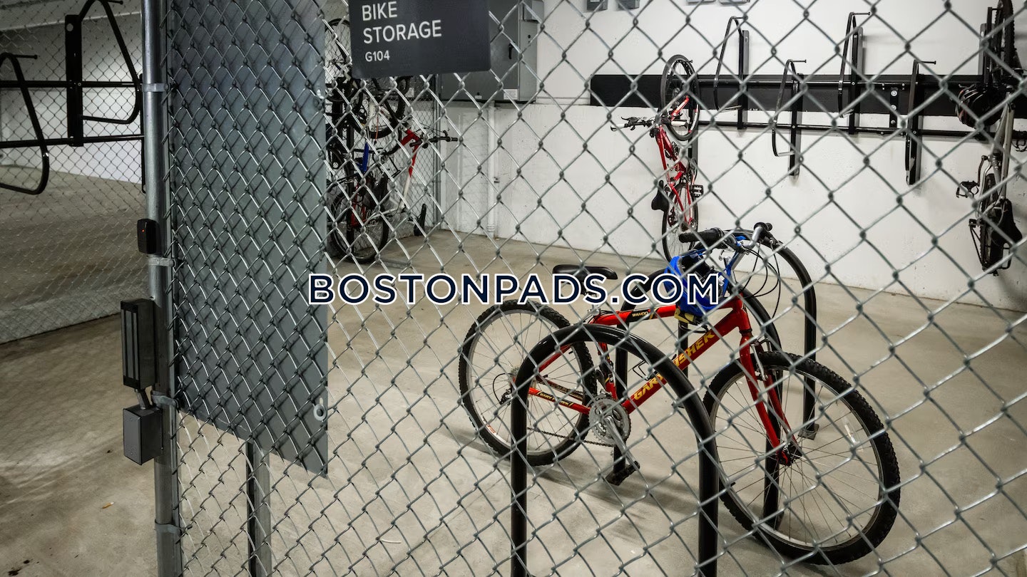 Avalon Woburn Photo 31