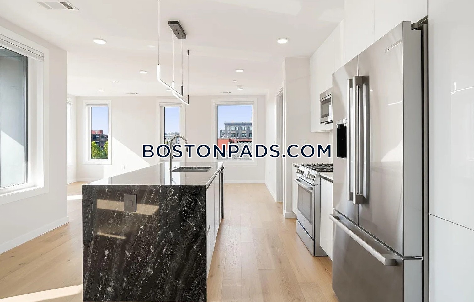 Gateway at Maverick Square Photo 112