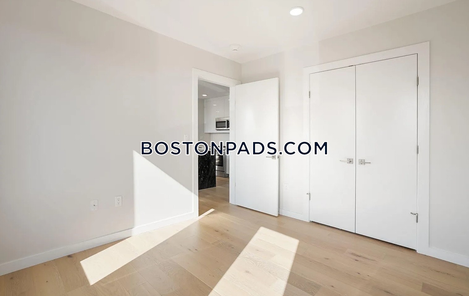 Gateway at Maverick Square Photo 84