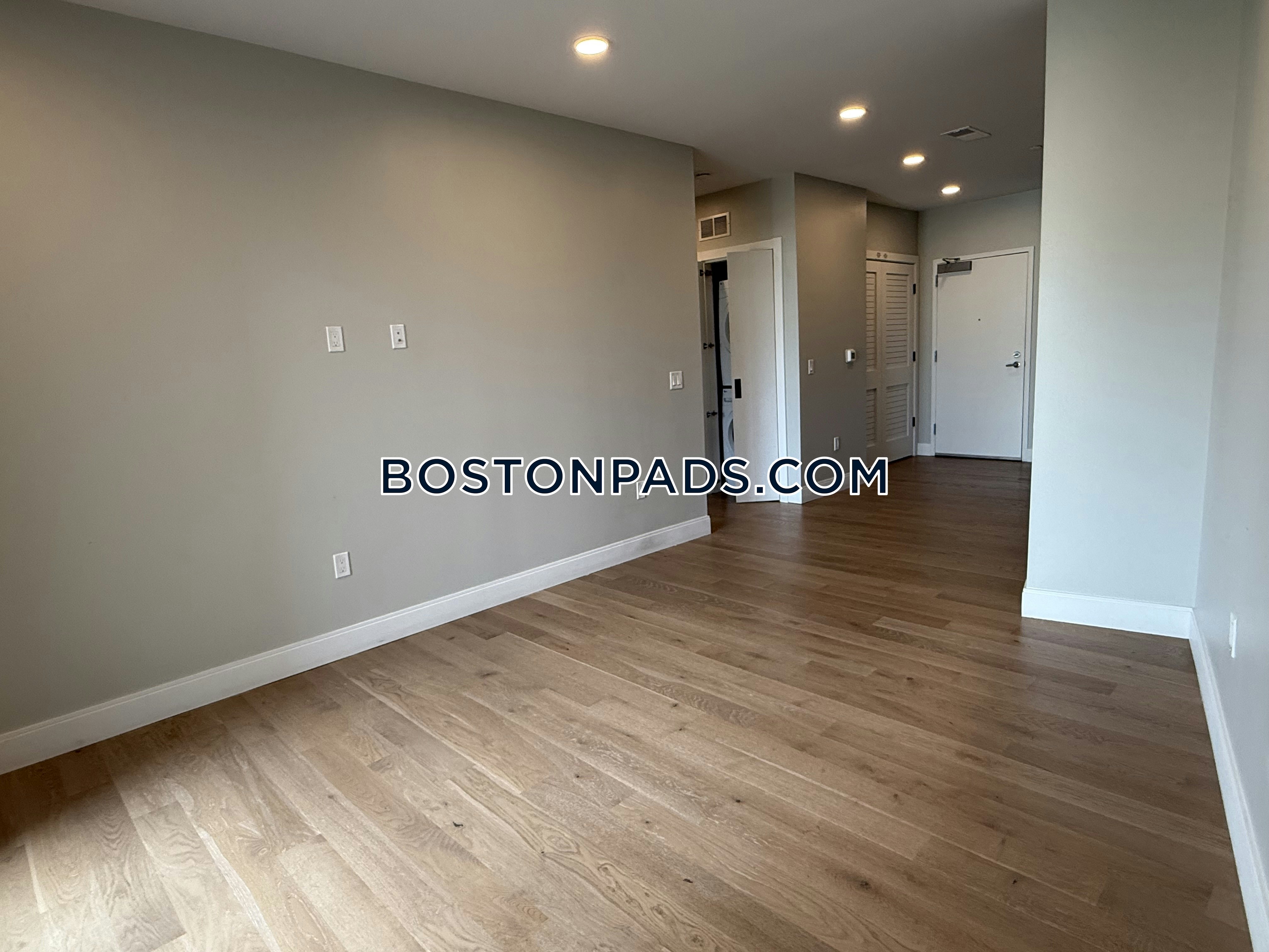 9 Central St. Photo 47