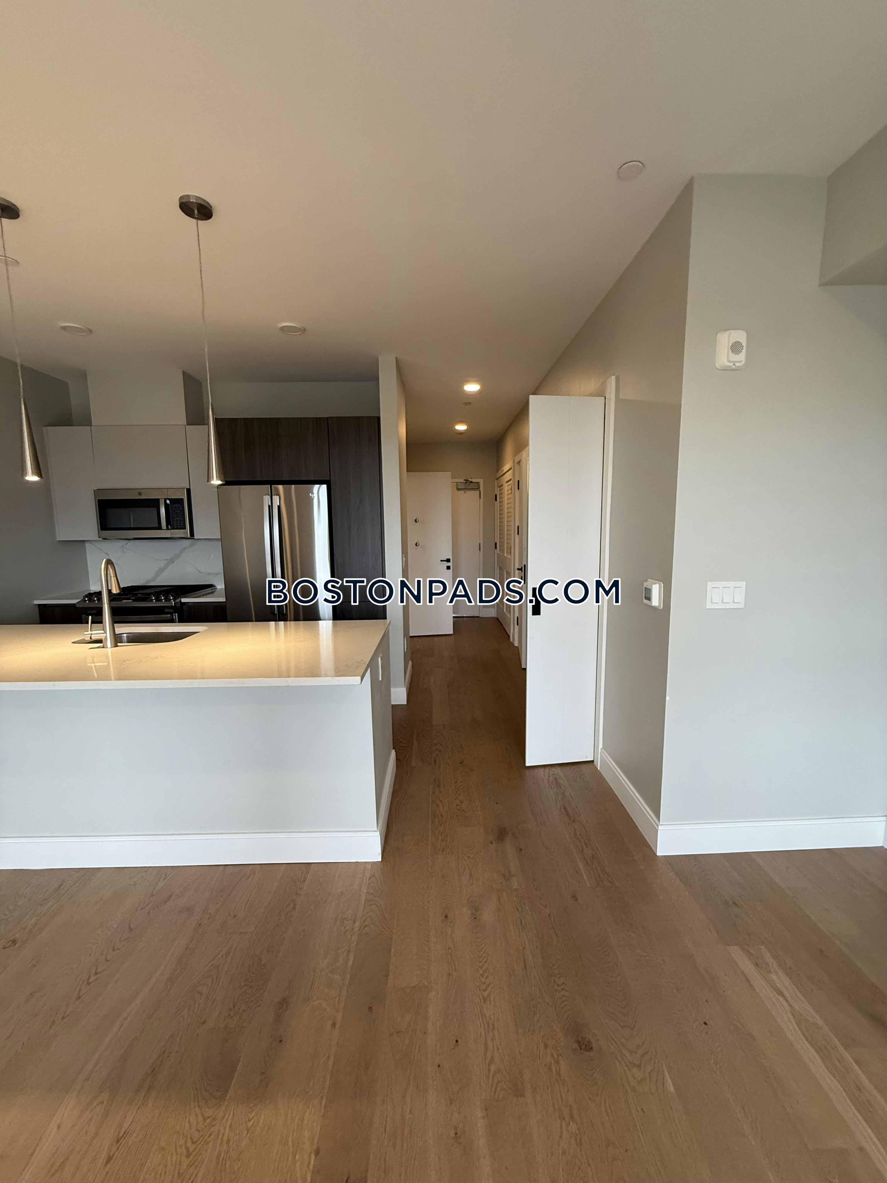 9 Central St. Photo 114