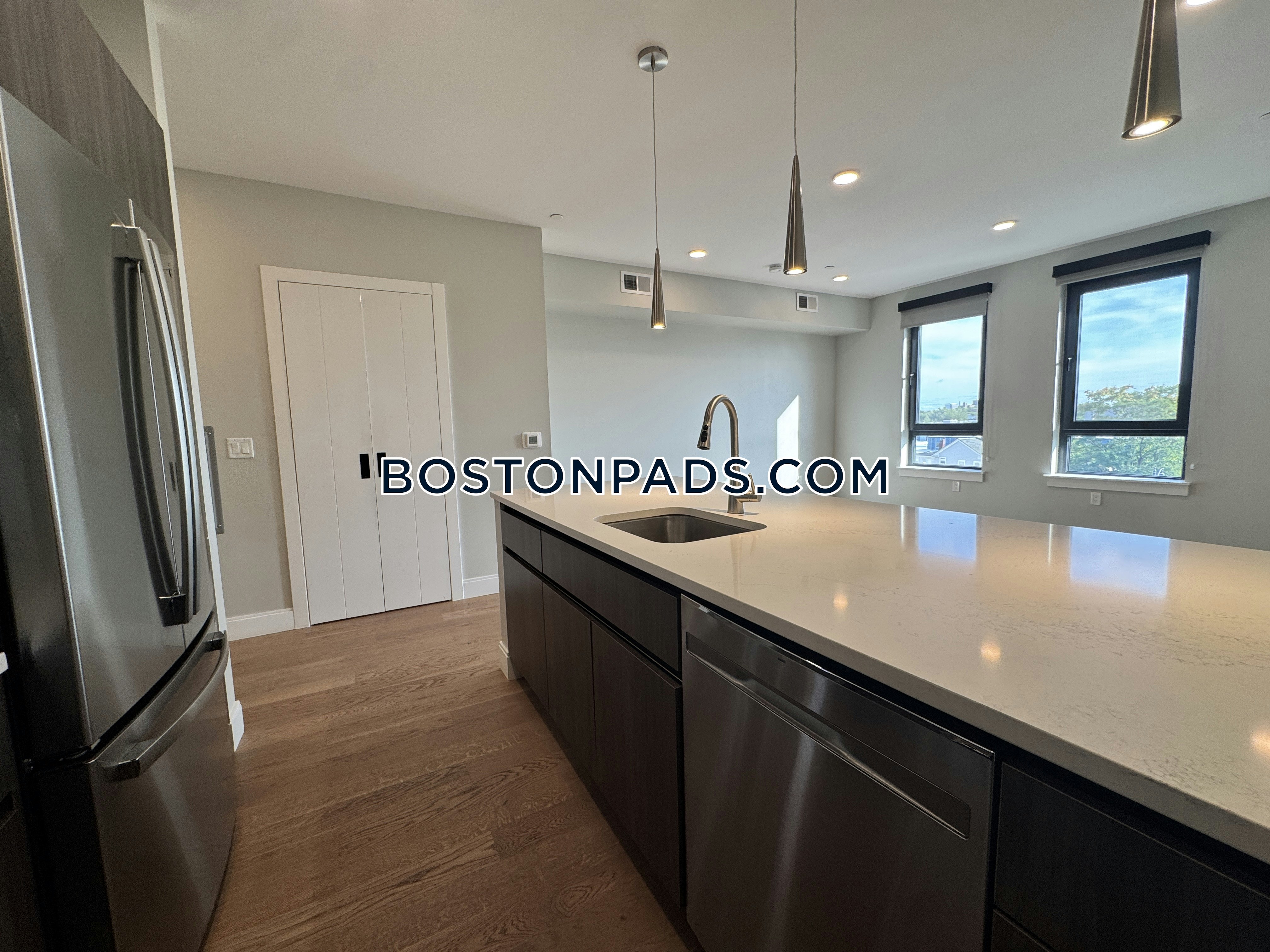 9 Central St. Photo 100