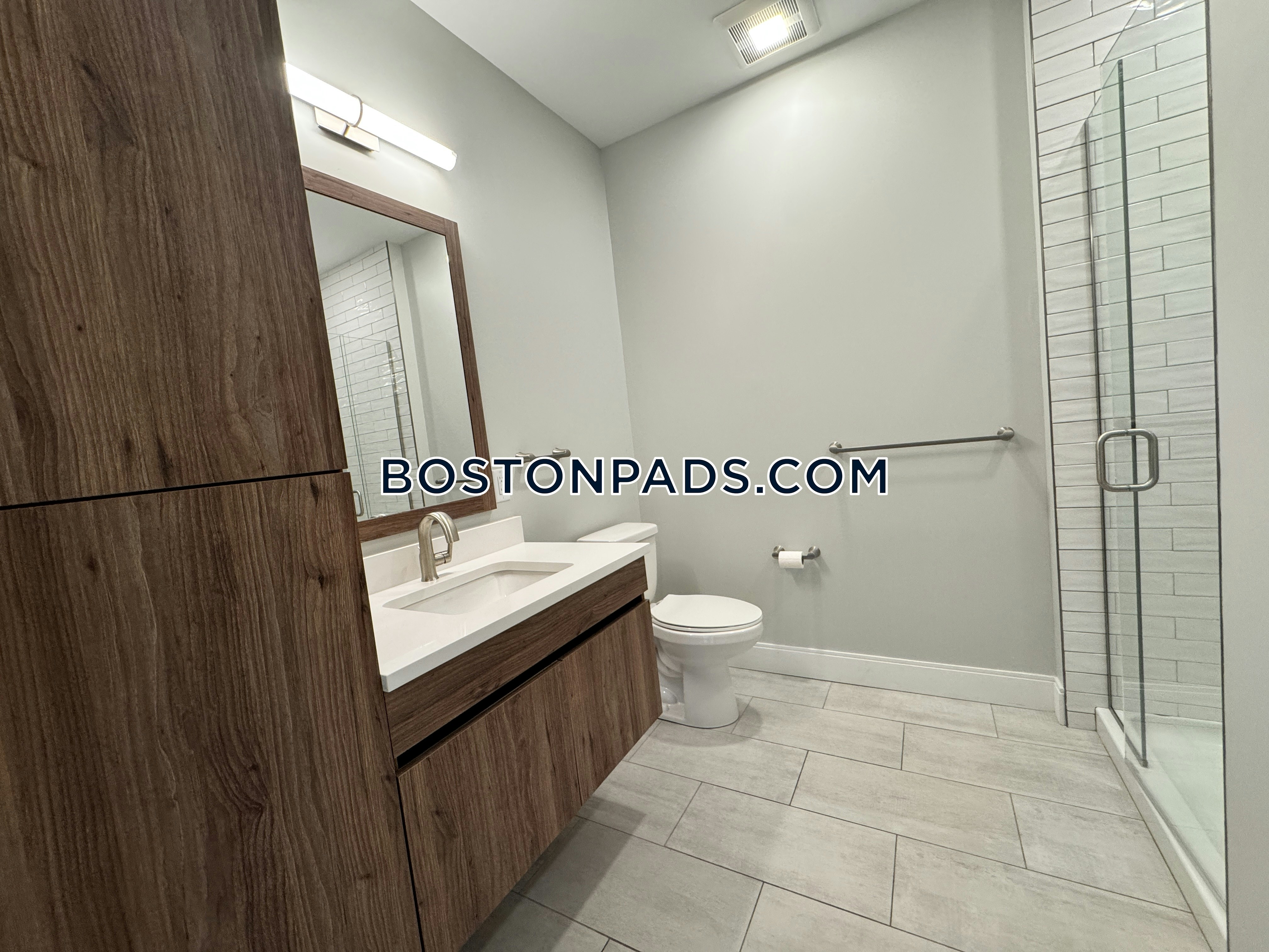 9 Central St. Photo 68