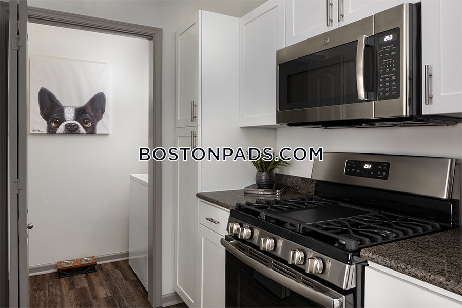 Highlands at Dearborn Apartments  Photo 13