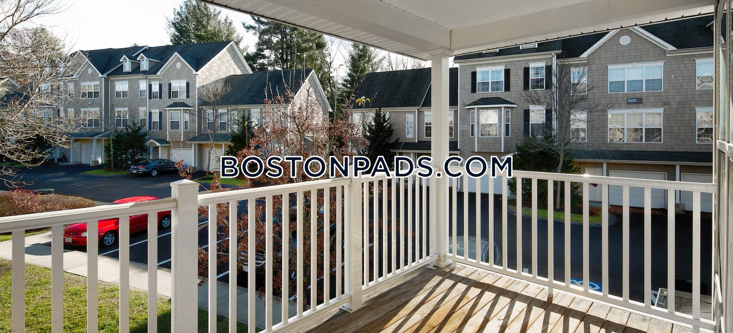 Avalon at Bedford Center Photo 4