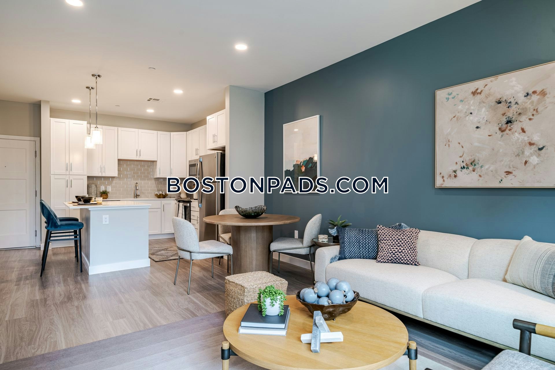 Aster at the Summit Photo 10