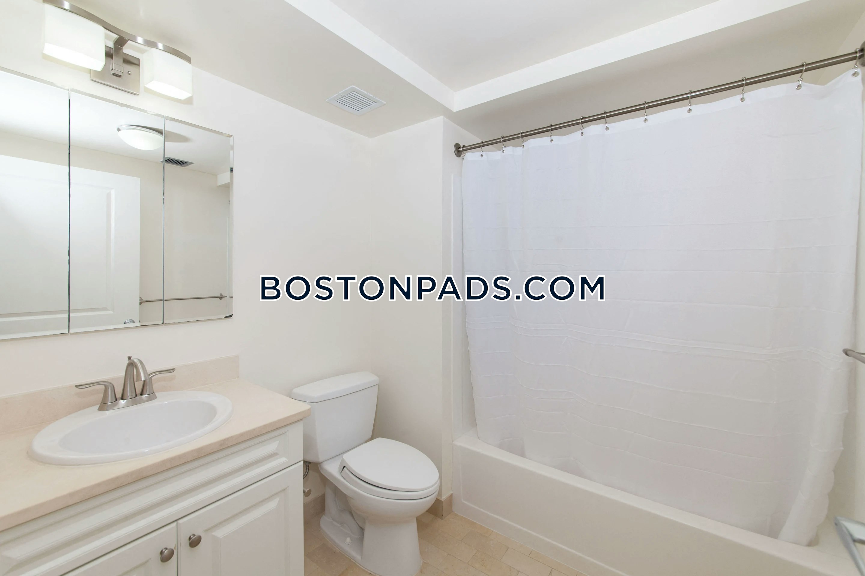 Marion Square Apartments Photo 11