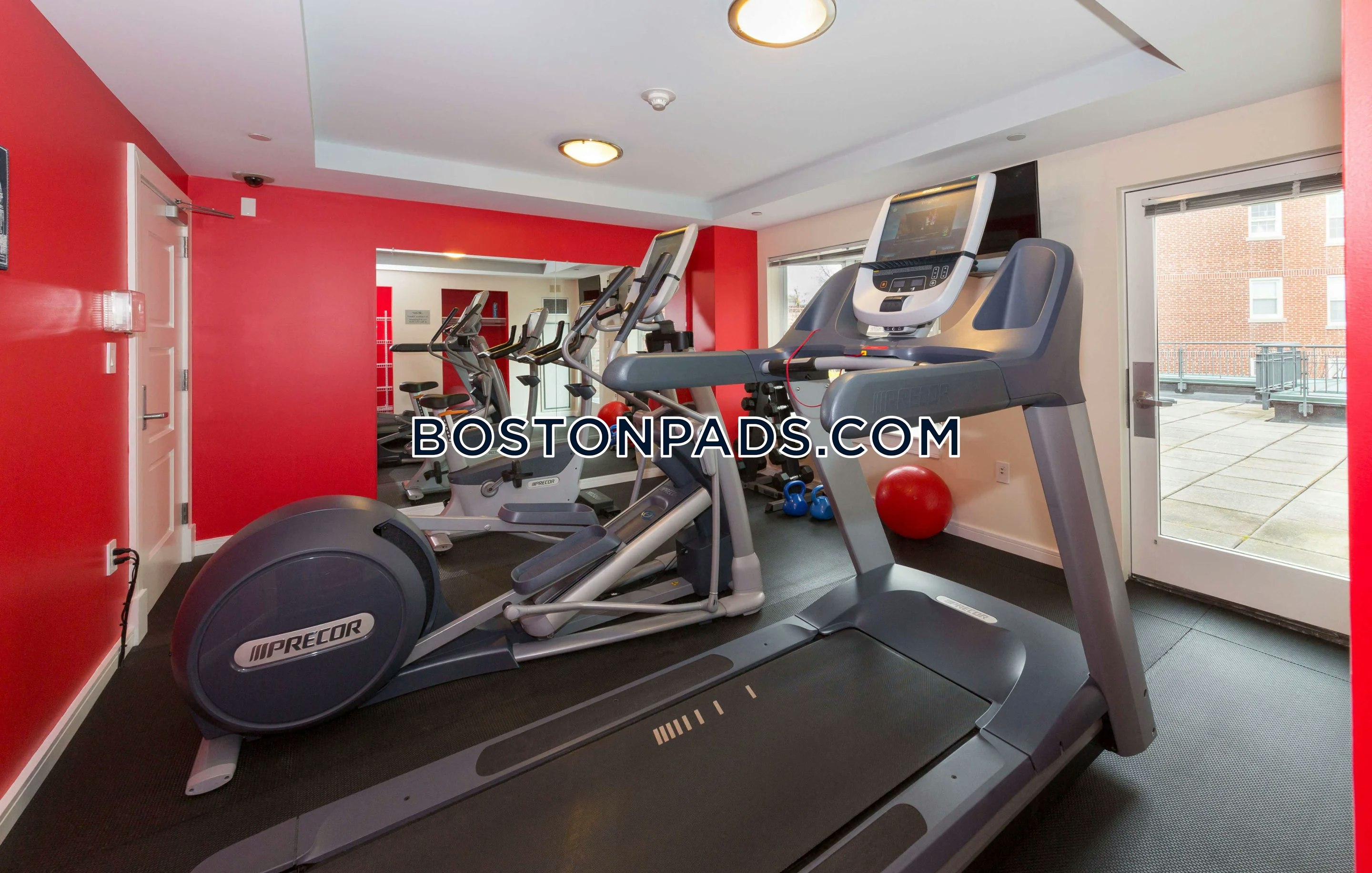 Marion Square Apartments Photo 1