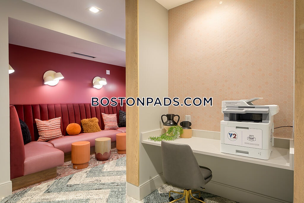 V2 Apartments Photo 13