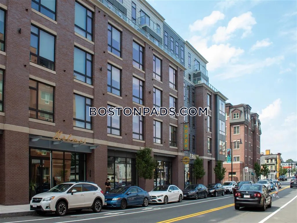 Holmes Beverly Photo 4