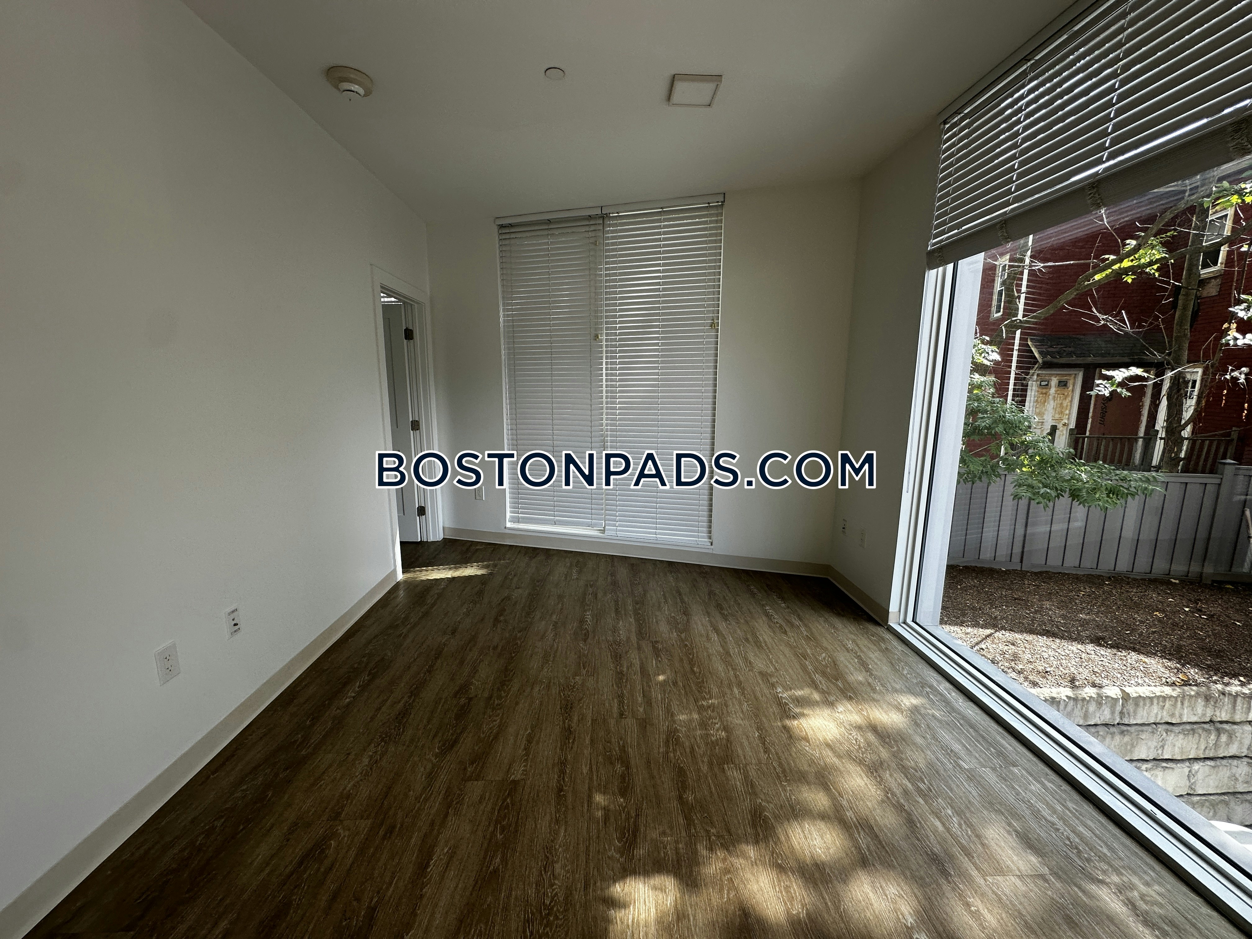 Radius Apartments Photo 108