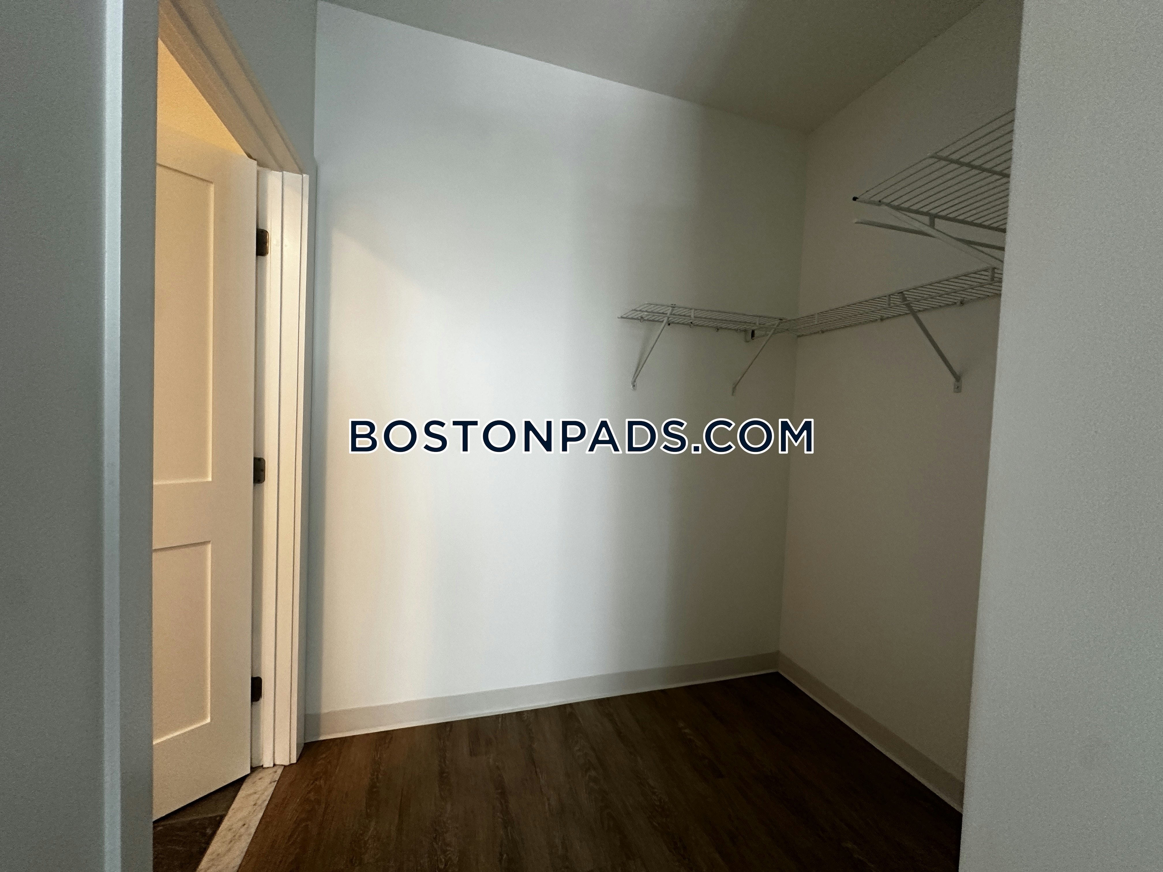 Radius Apartments Photo 104