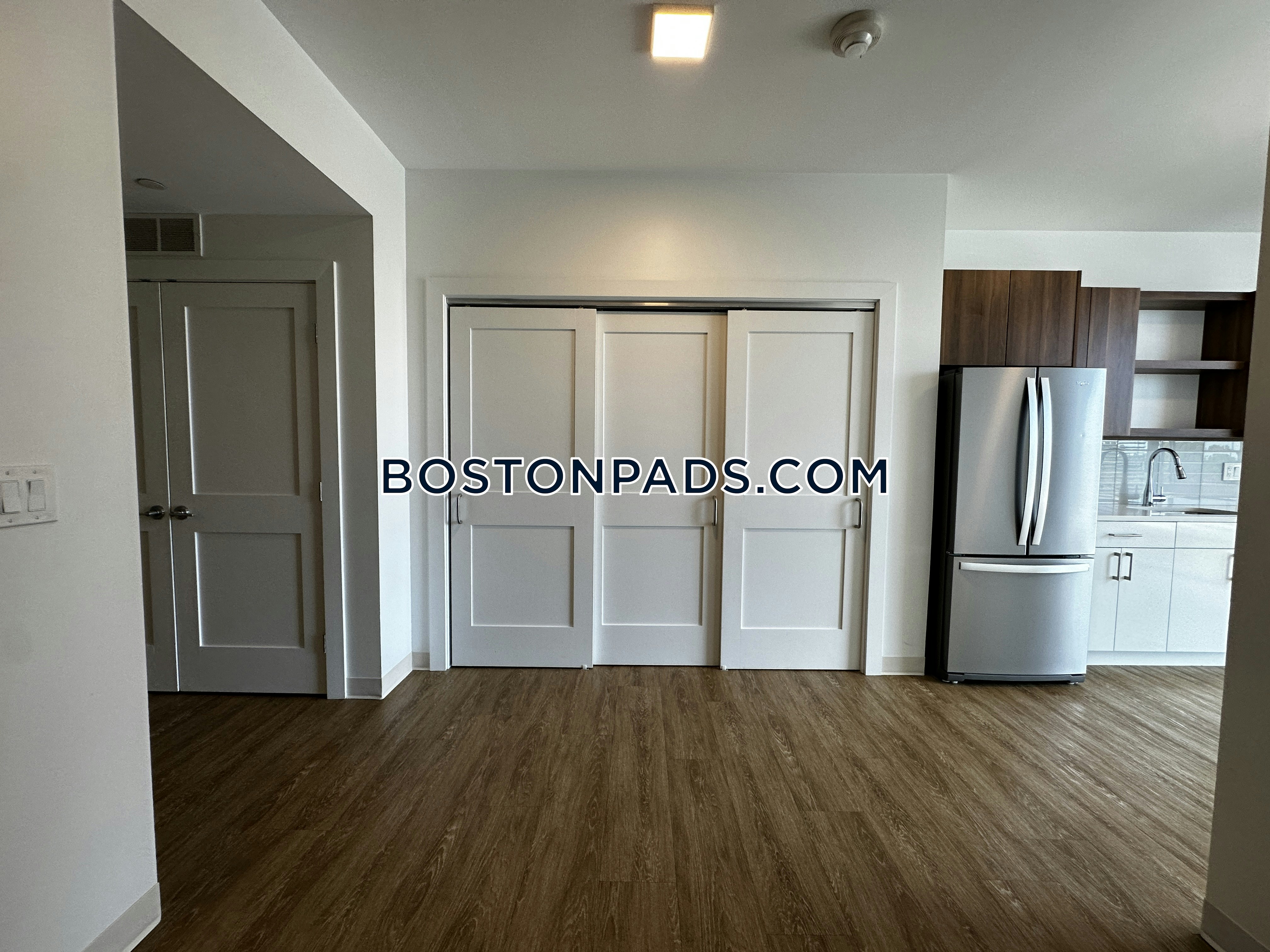 Radius Apartments Photo 57