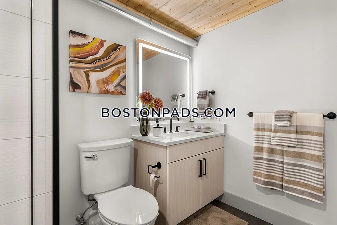 Riverwalk Lofts Photo 26