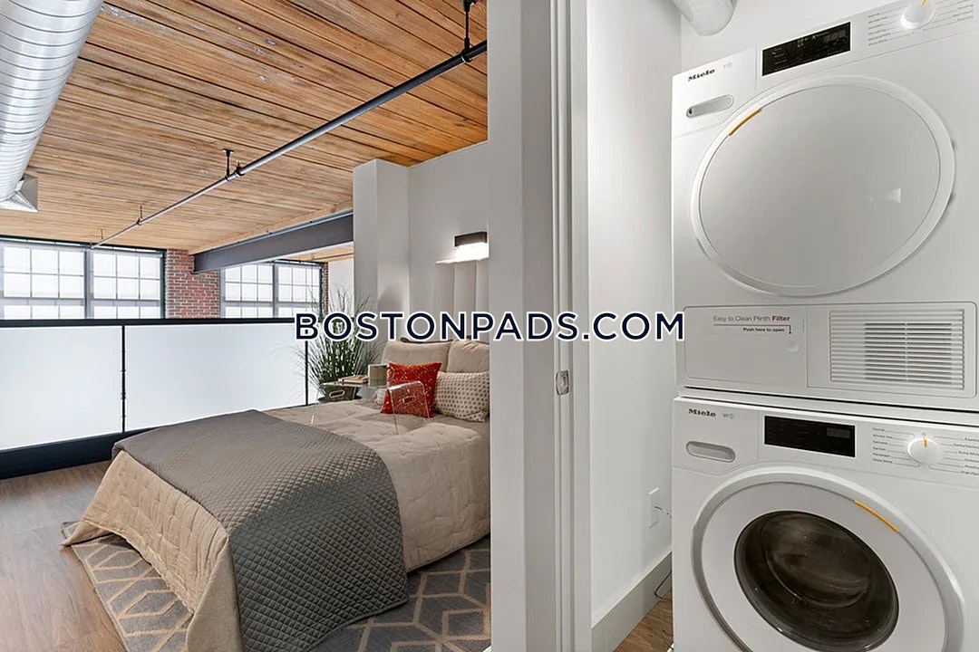 Riverwalk Lofts Photo 6