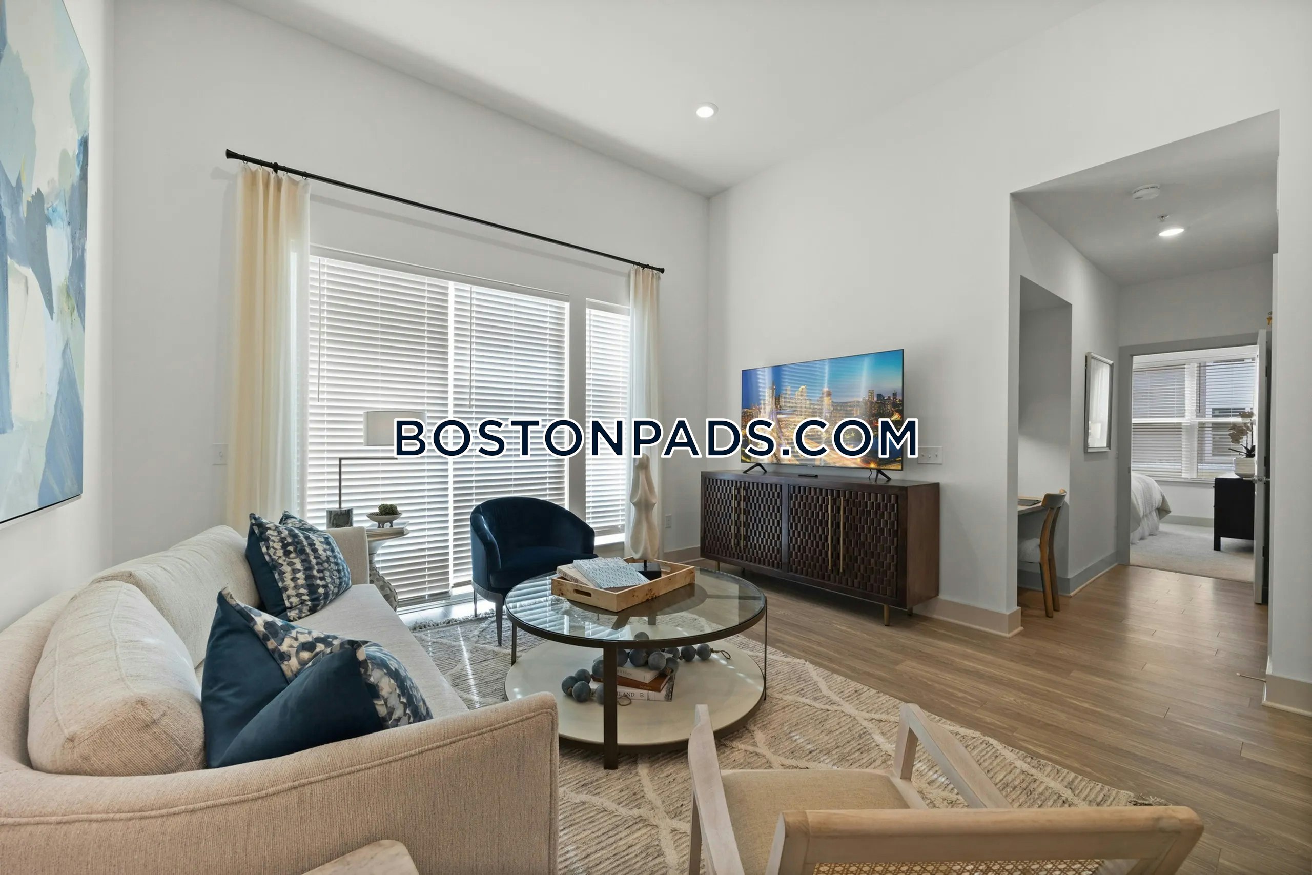 Hanover Hyannis Photo 11