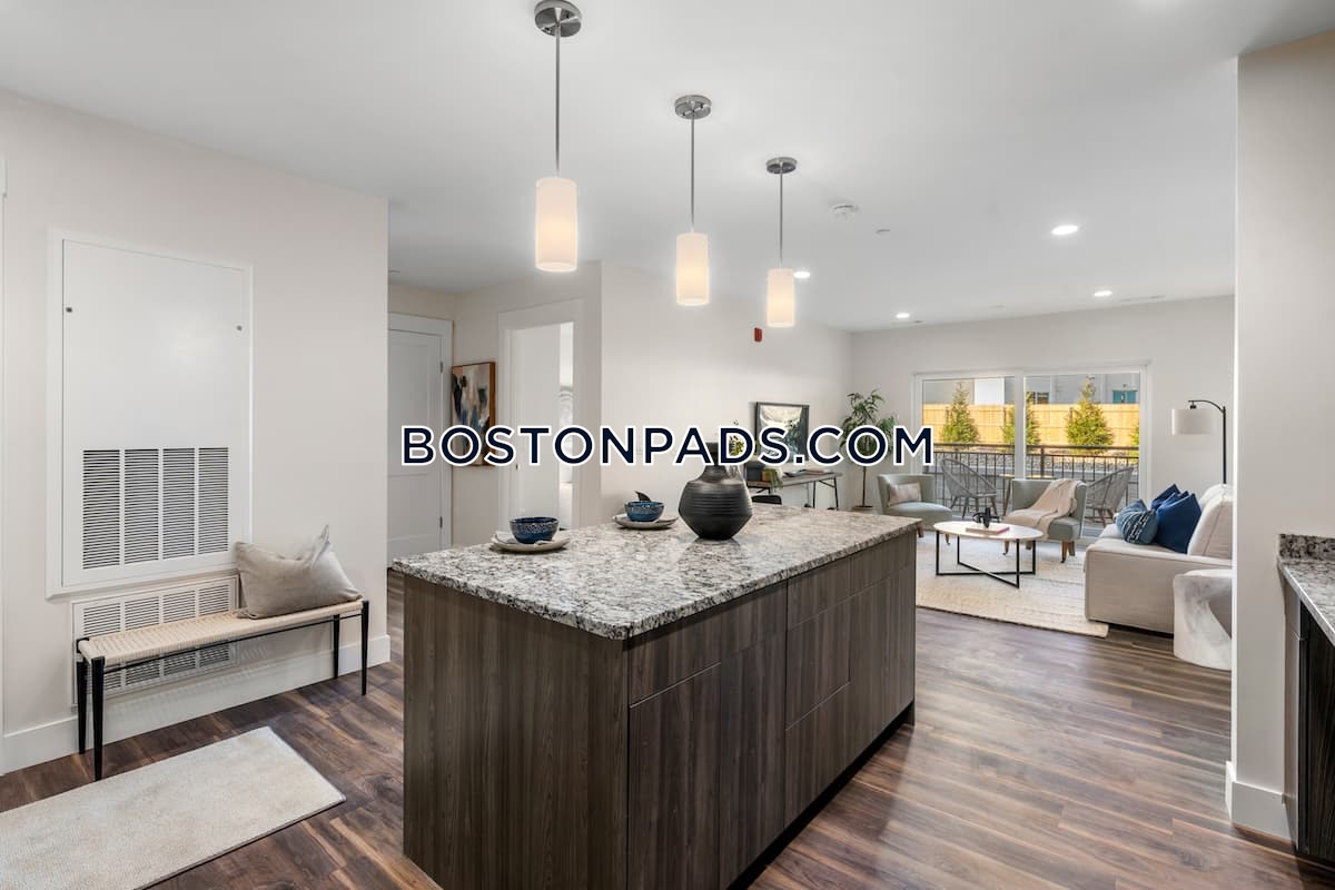 Residence at 850 Photo 6