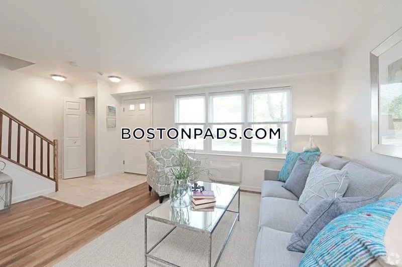 The Summit Plymouth Photo 20