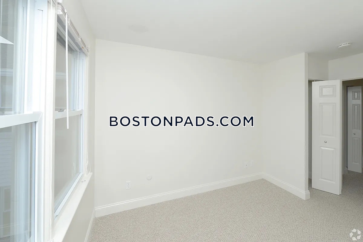 The Summit Plymouth Photo 10