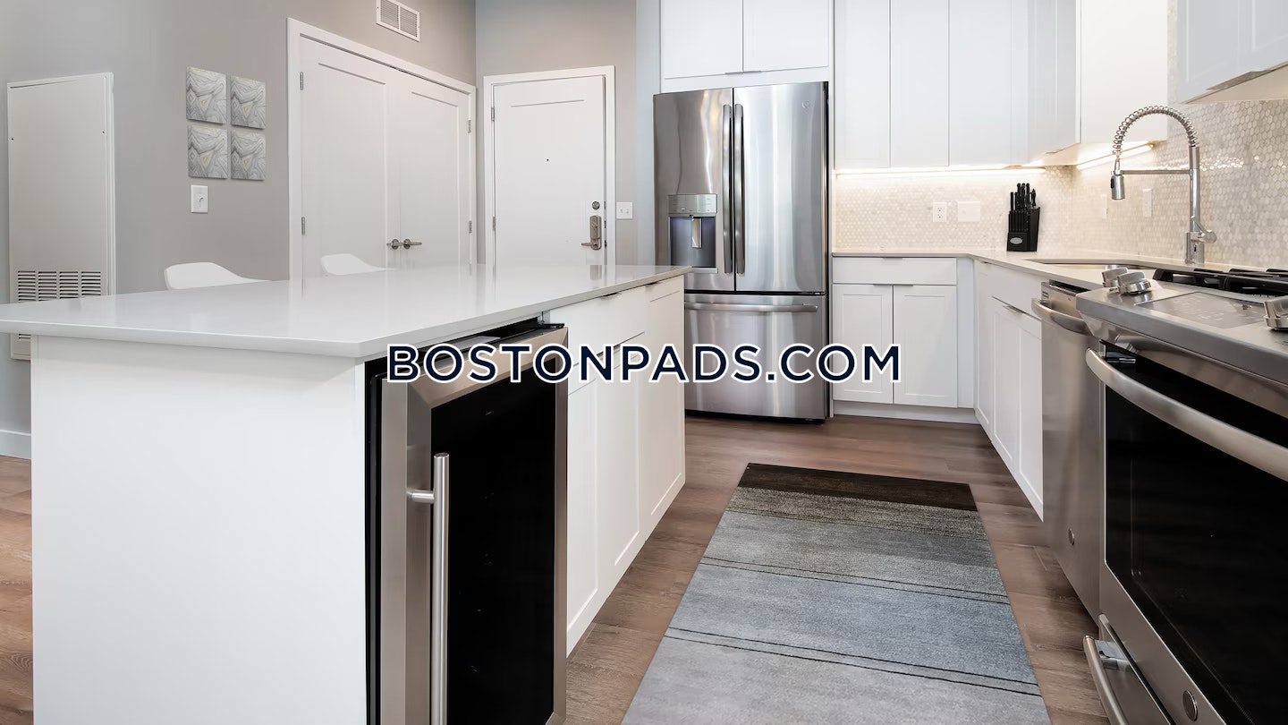 Avalon Residences at the Hingham Shipyard Photo 12