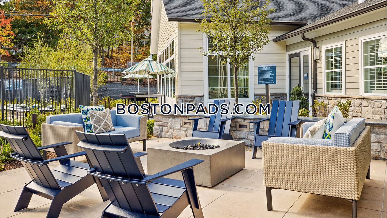 Station 117 Photo 30