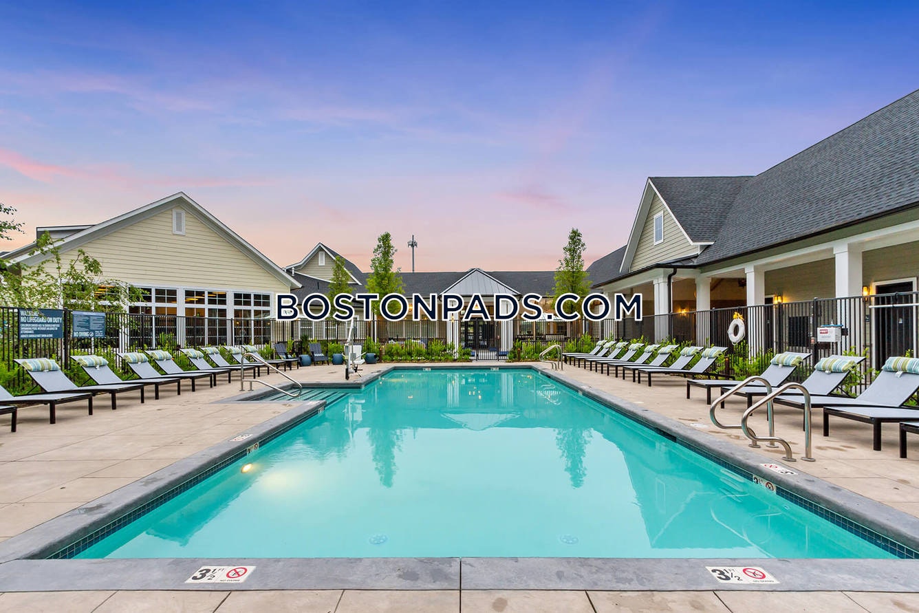 Station 117 Photo 32