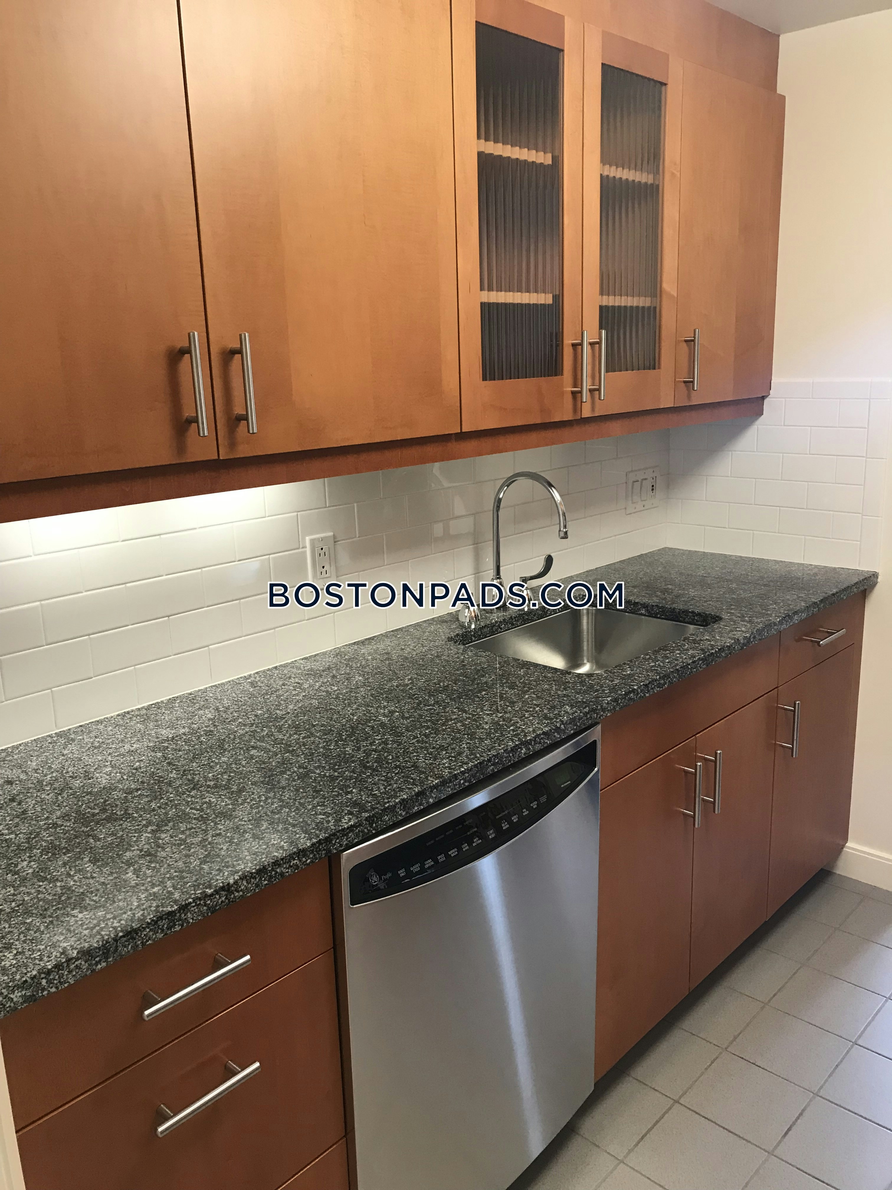 Colonnade Residences Photo 45