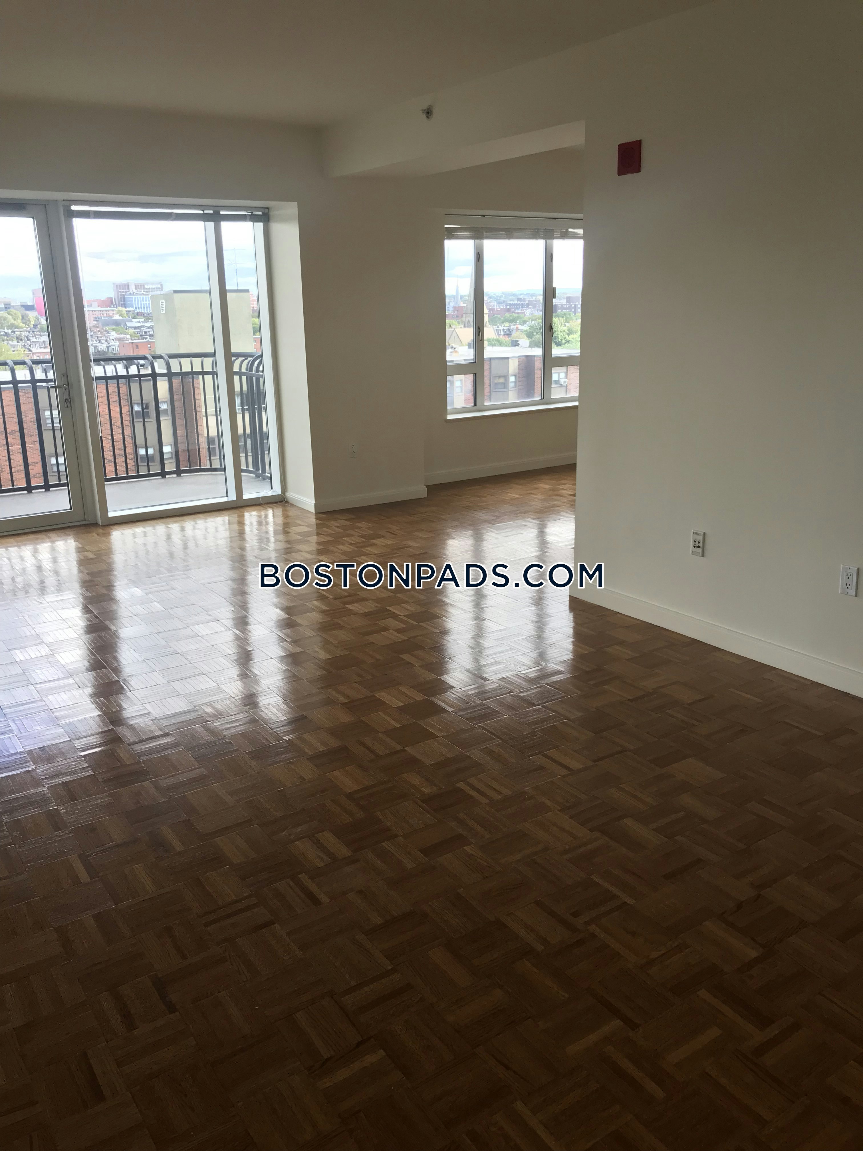 Colonnade Residences Photo 60