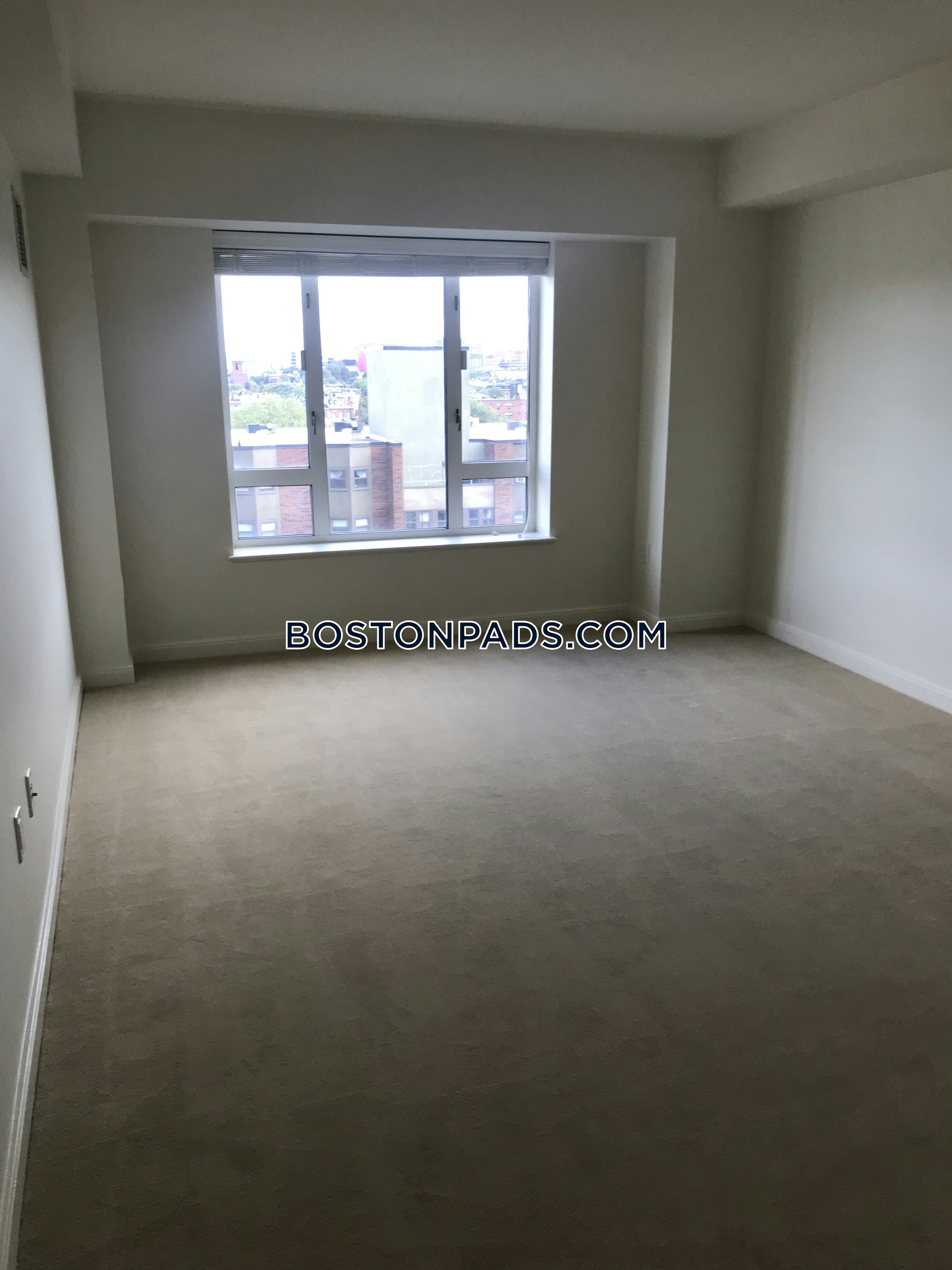 Colonnade Residences Photo 56