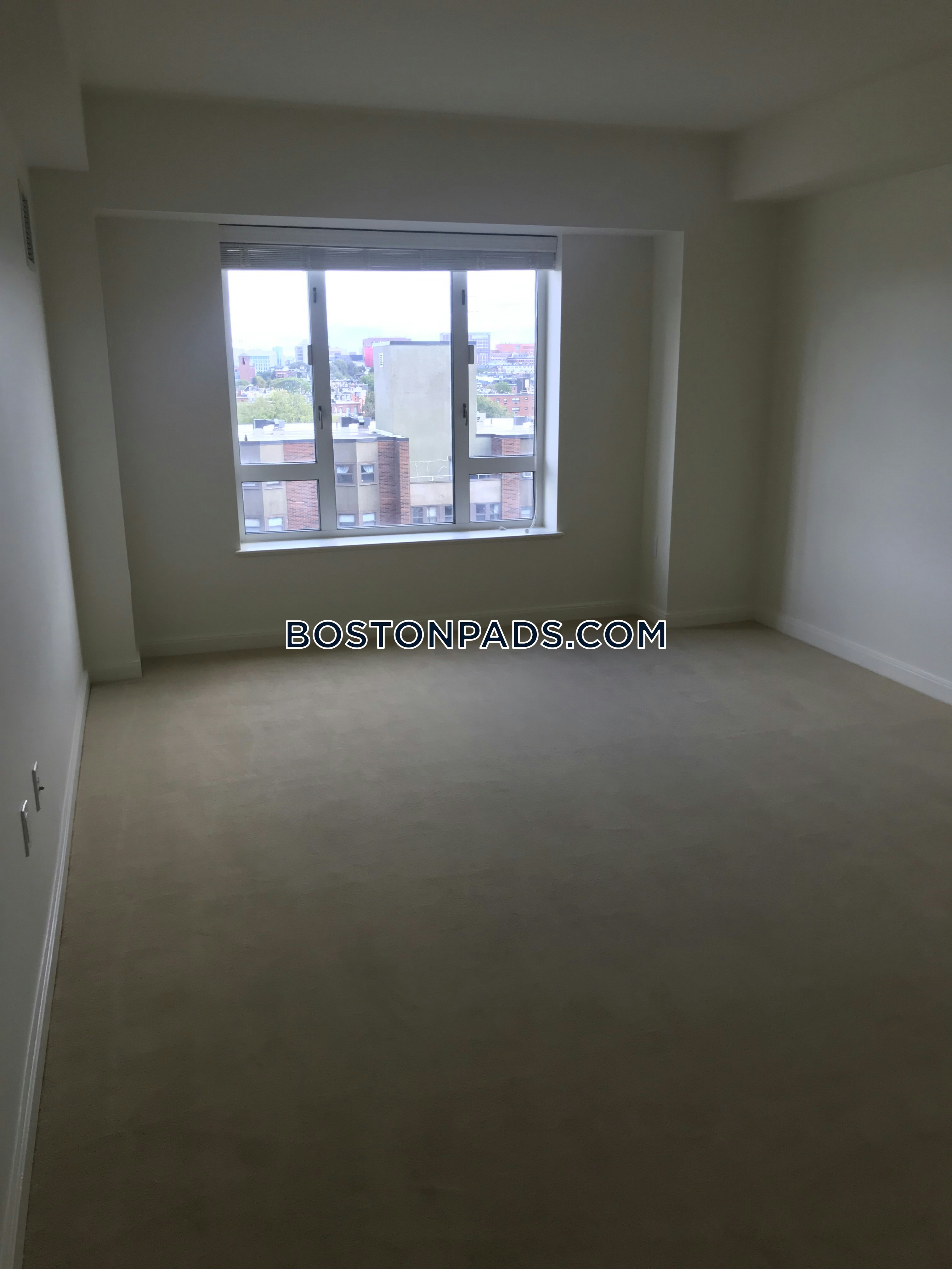 Colonnade Residences Photo 55