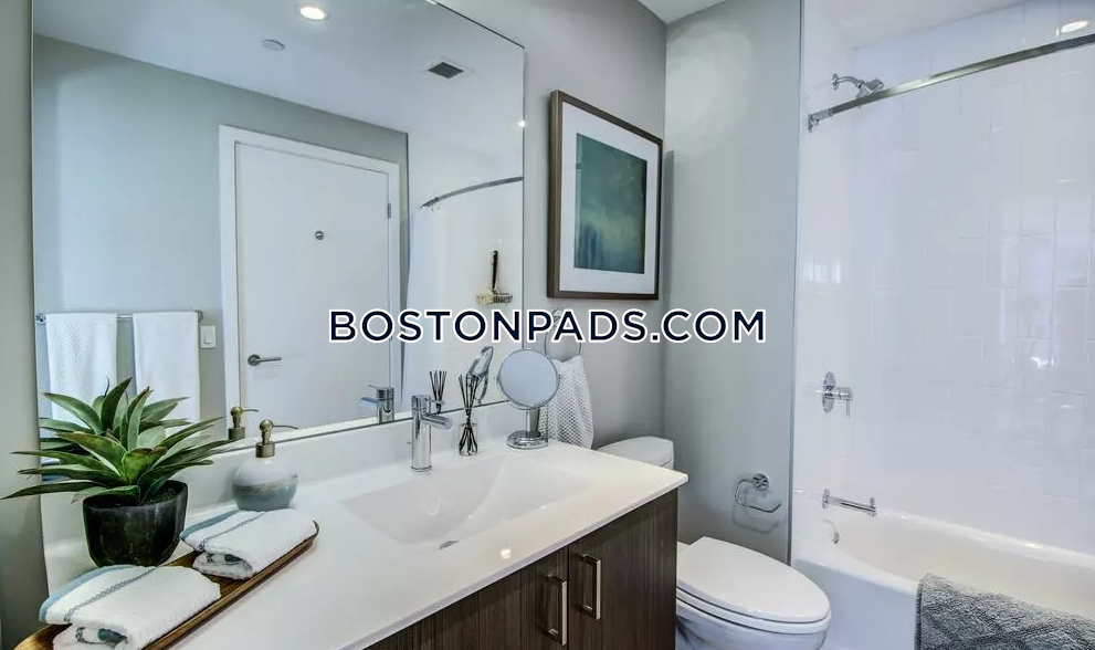 Via Seaport Photo 43