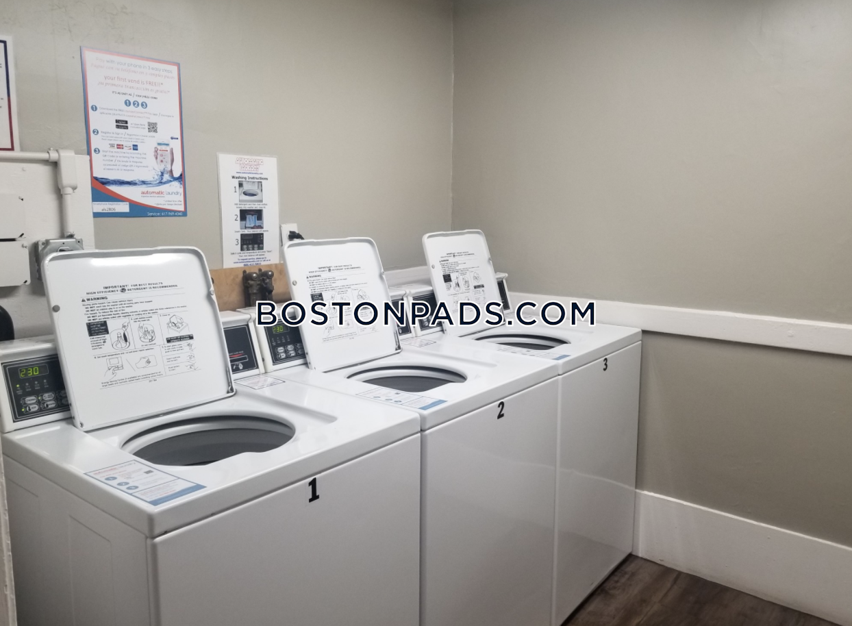 Princeton on Beacon St. Photo 36