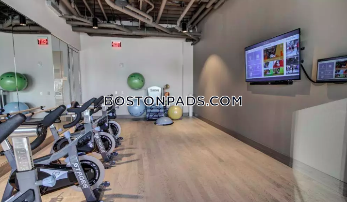 Via Seaport Photo 41