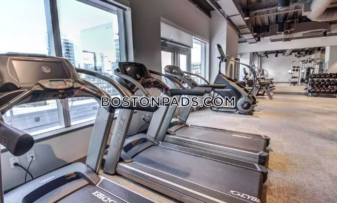 Via Seaport Photo 21