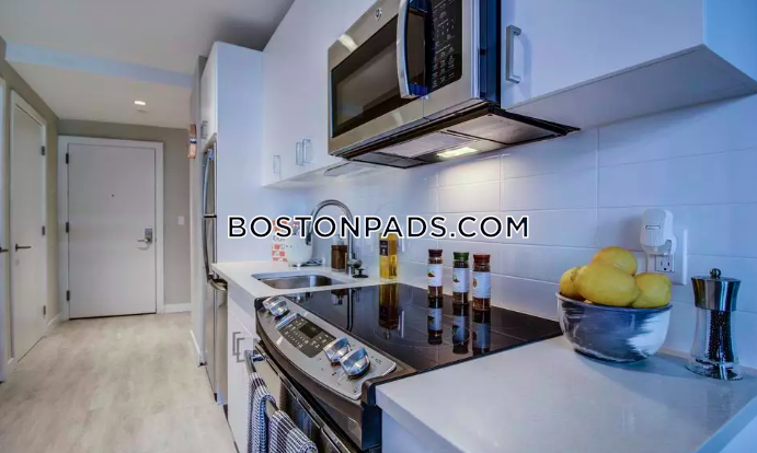 Via Seaport Photo 54