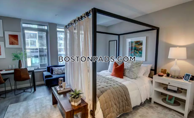 Via Seaport Photo 39