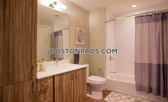 Via Seaport Photo 46