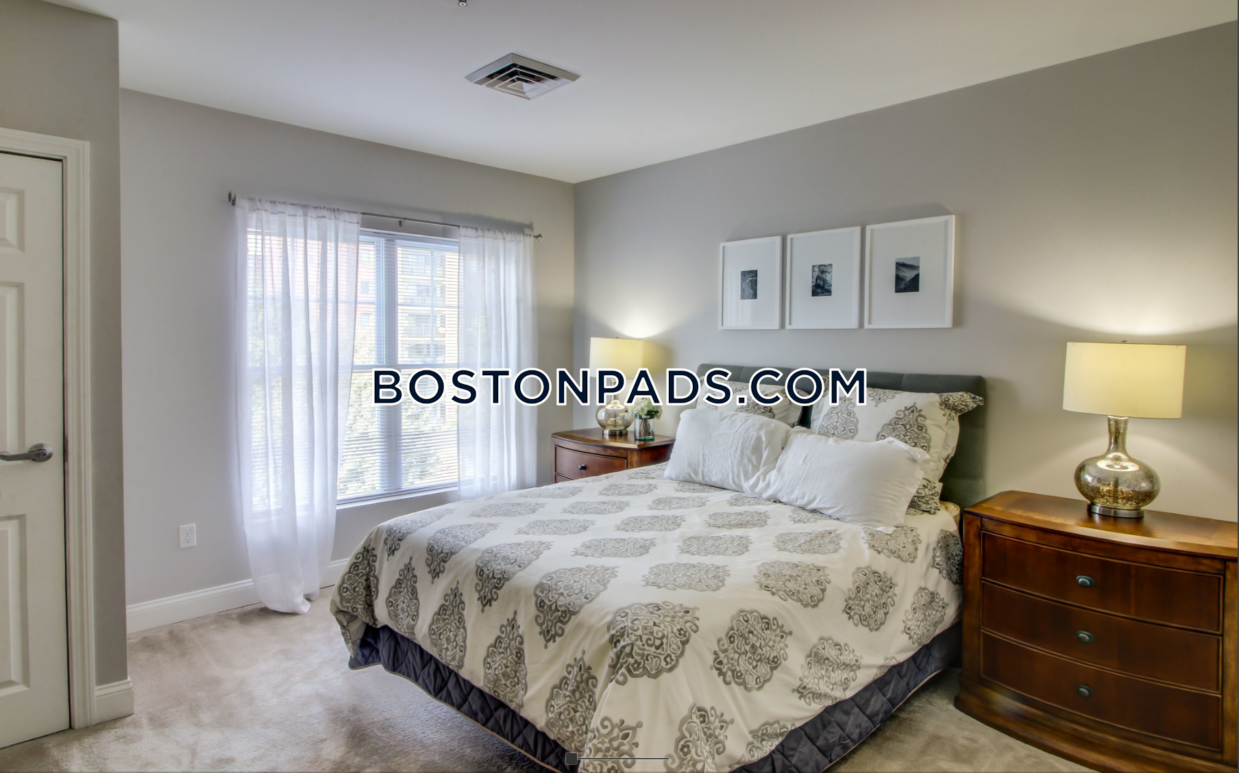 Wellington Place Photo 7