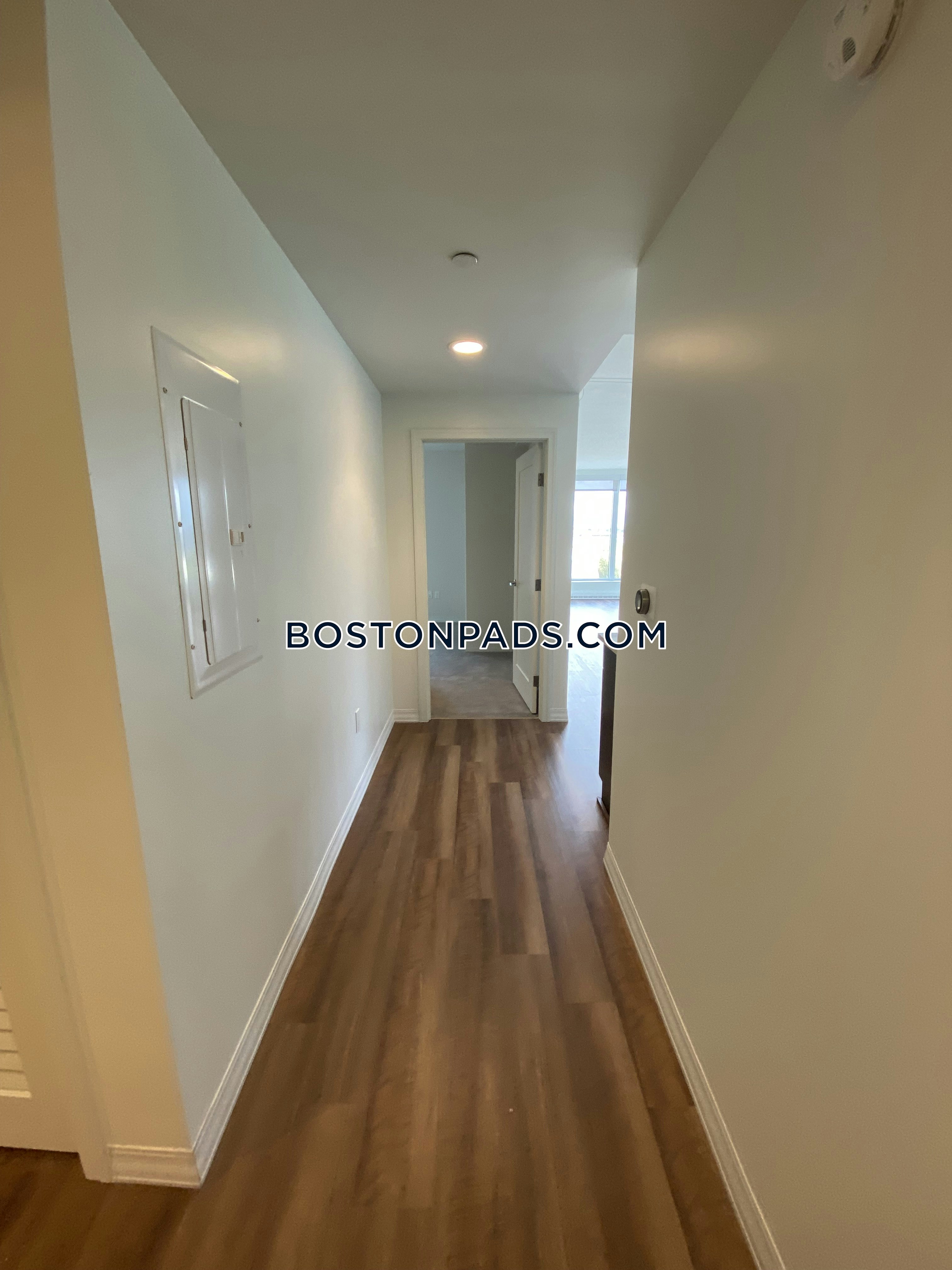 Watermark Seaport Photo 50