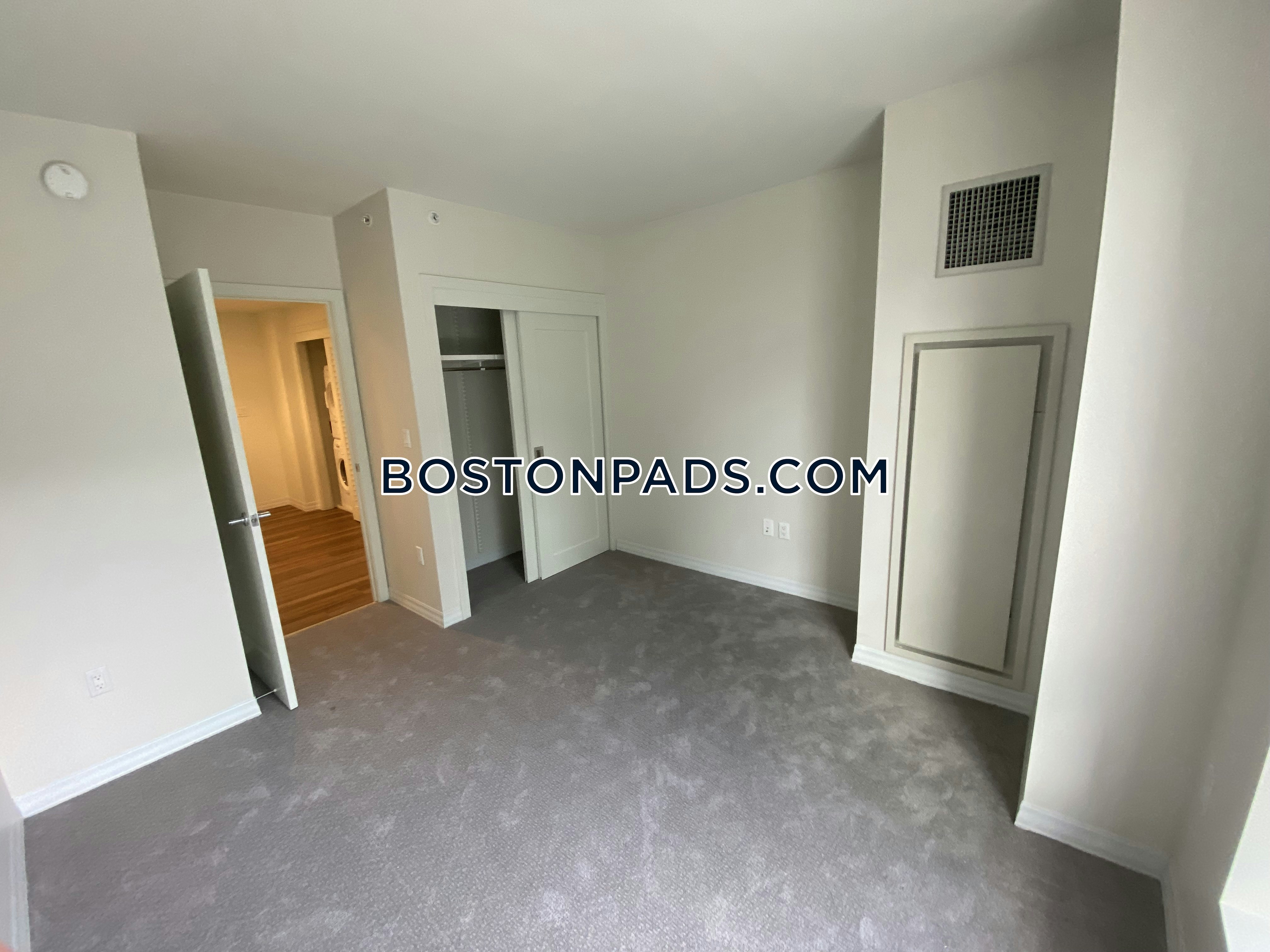 Watermark Seaport Photo 49