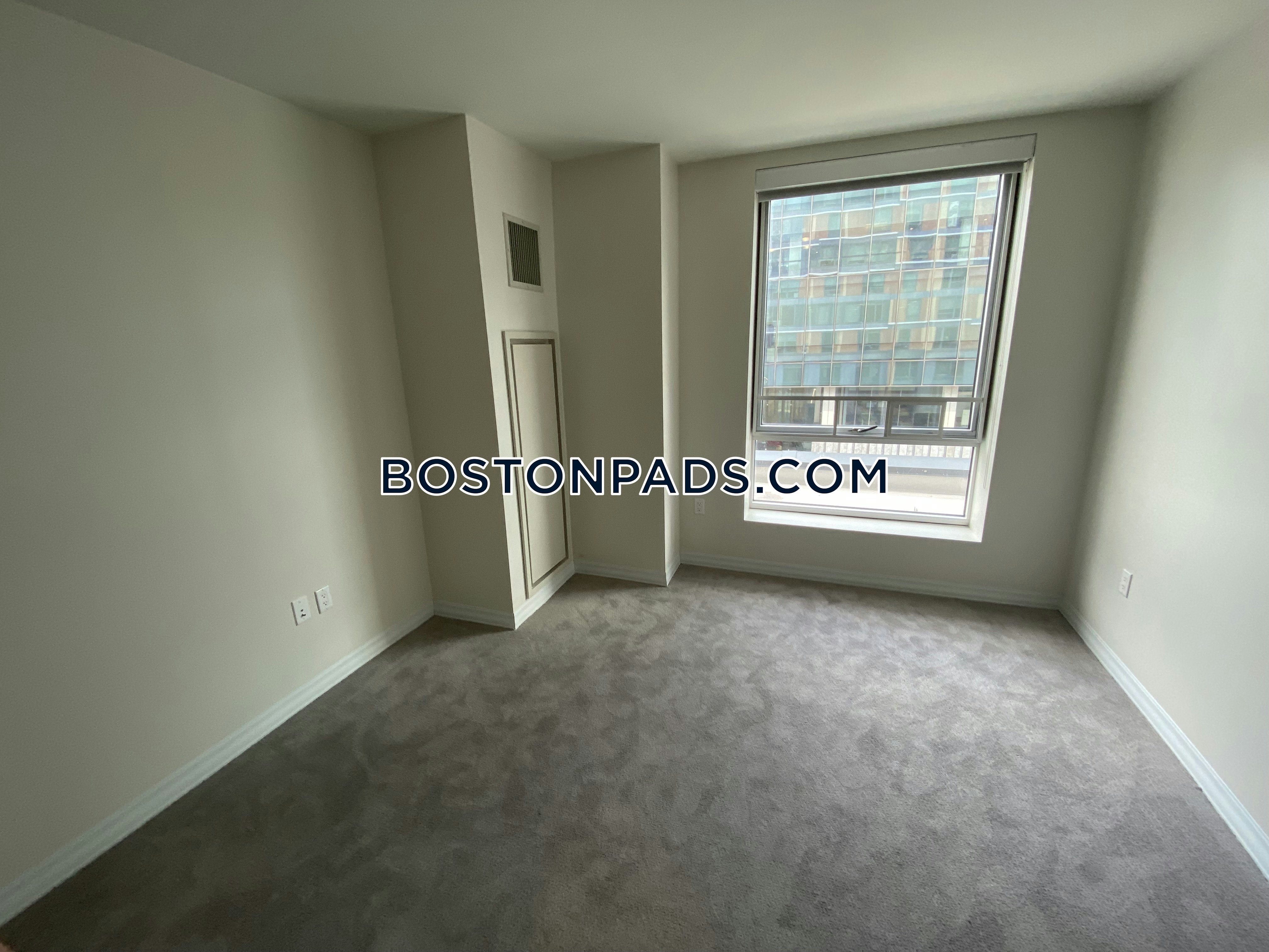Watermark Seaport Photo 19