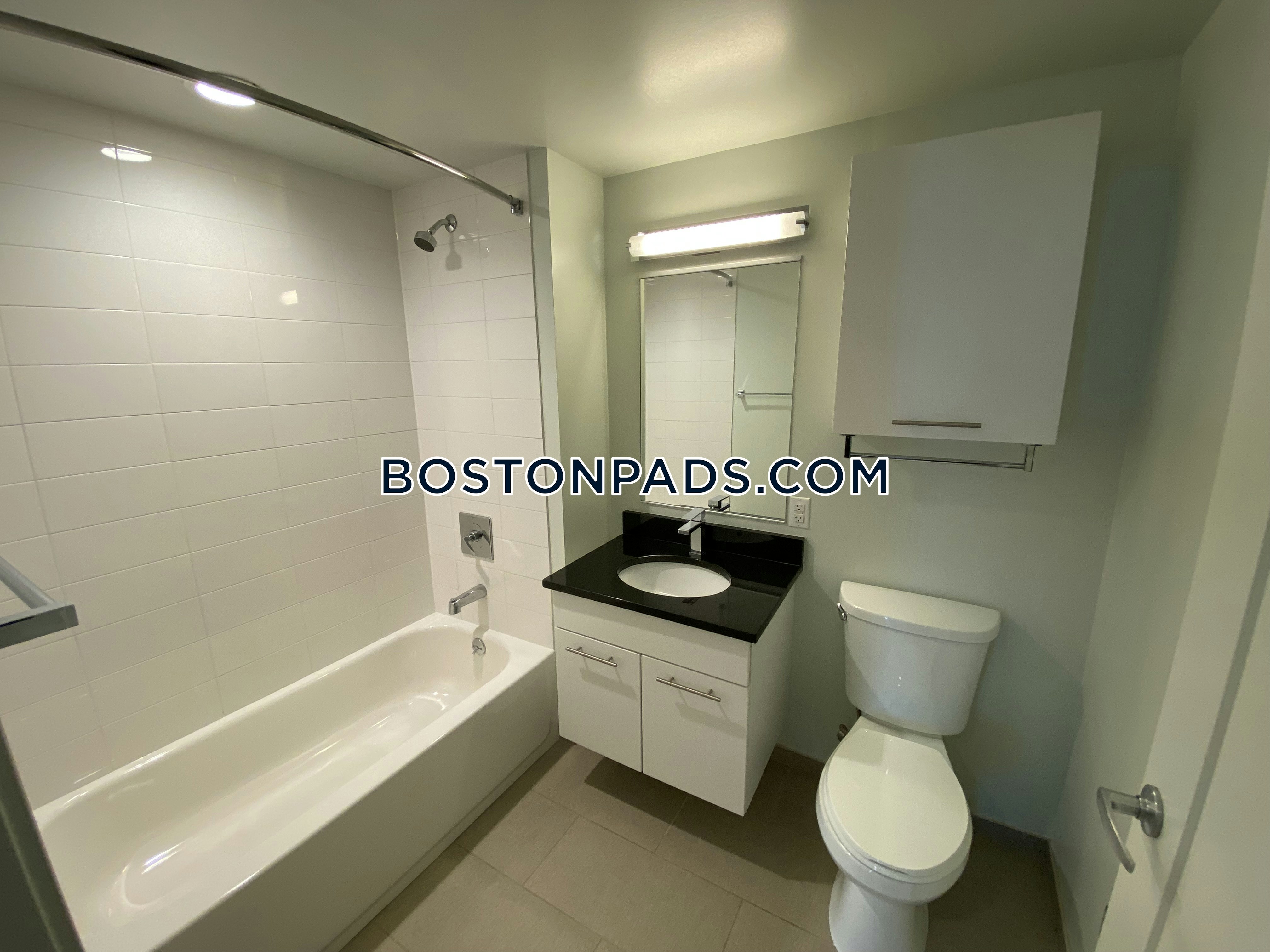 Watermark Seaport Photo 68