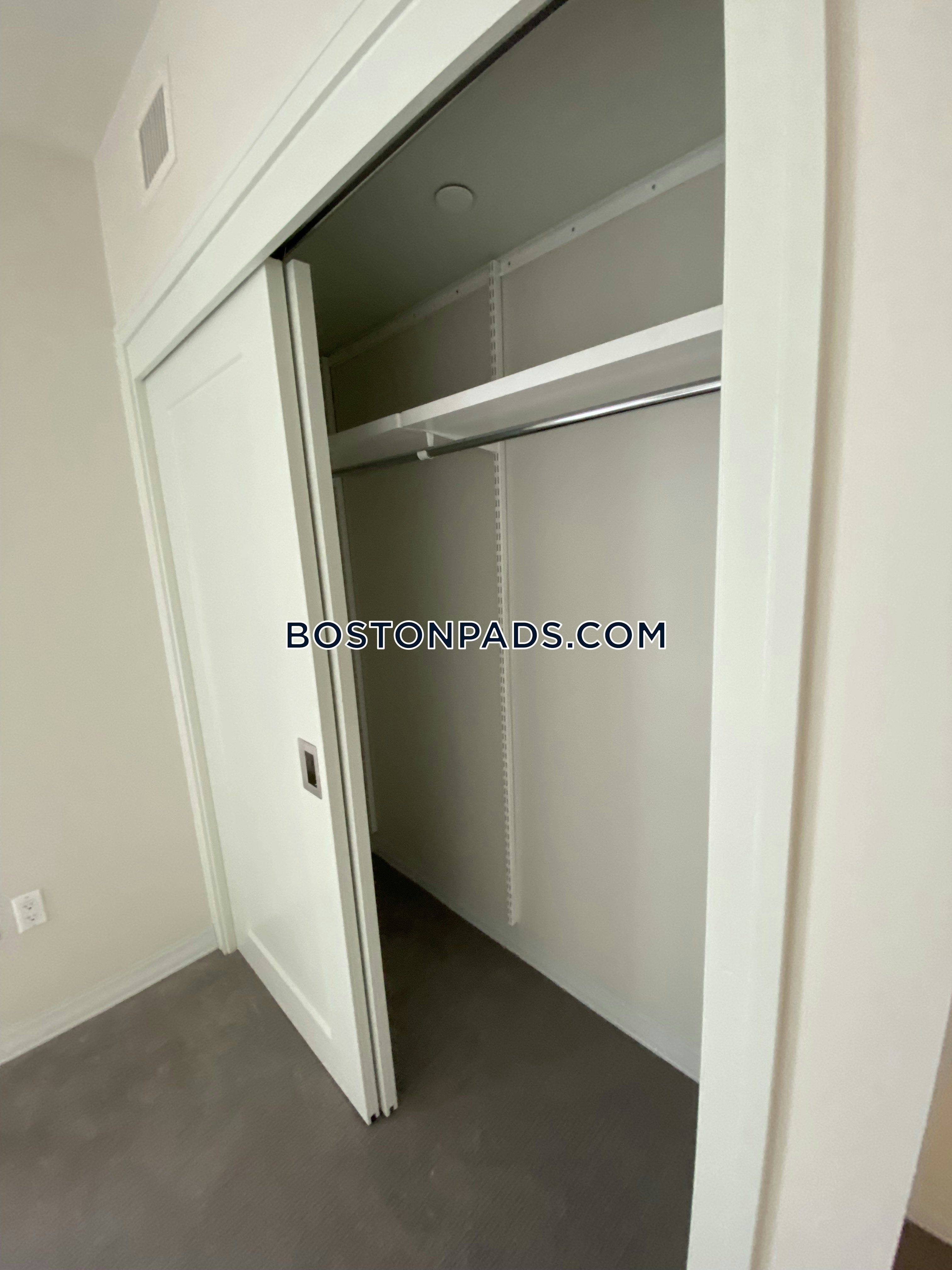 Watermark Seaport Photo 61