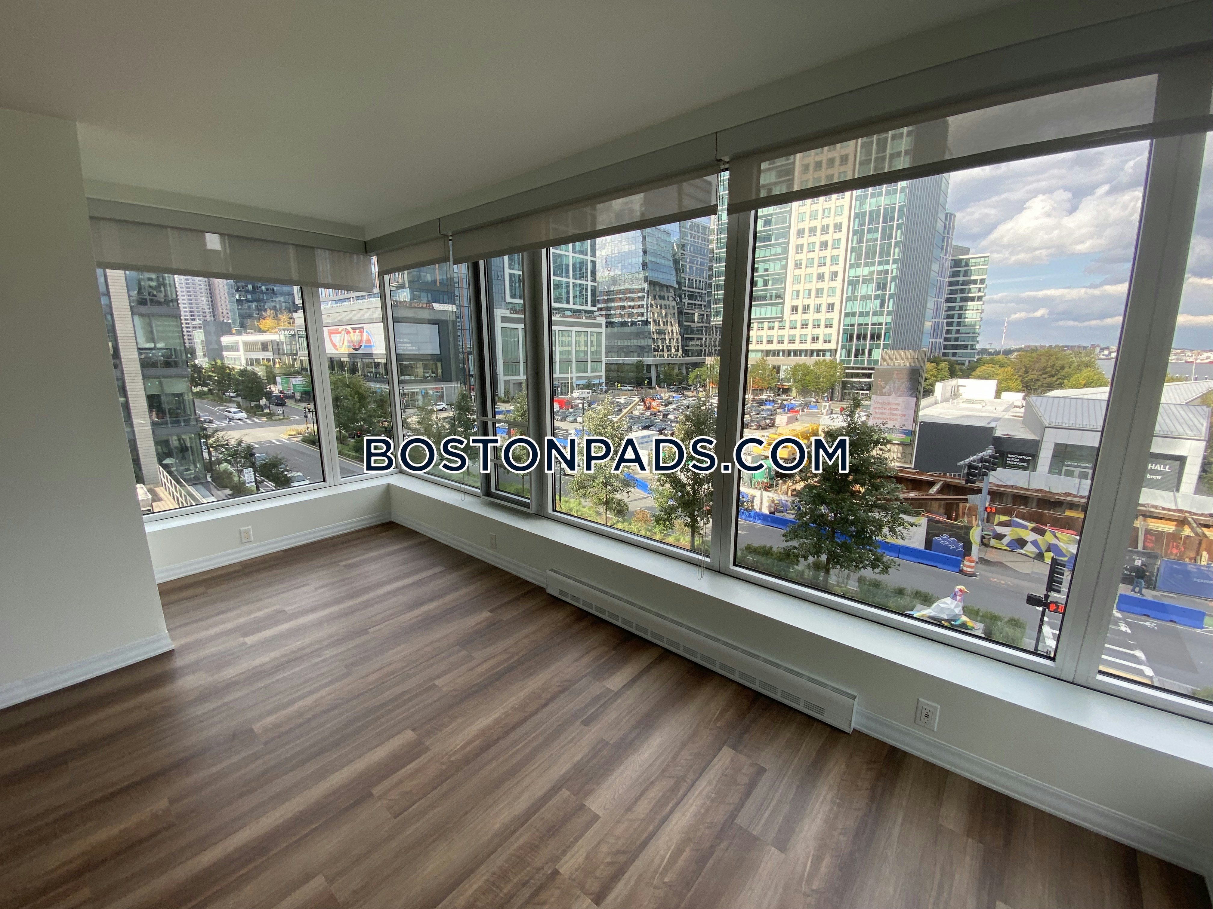 Watermark Seaport Photo 6