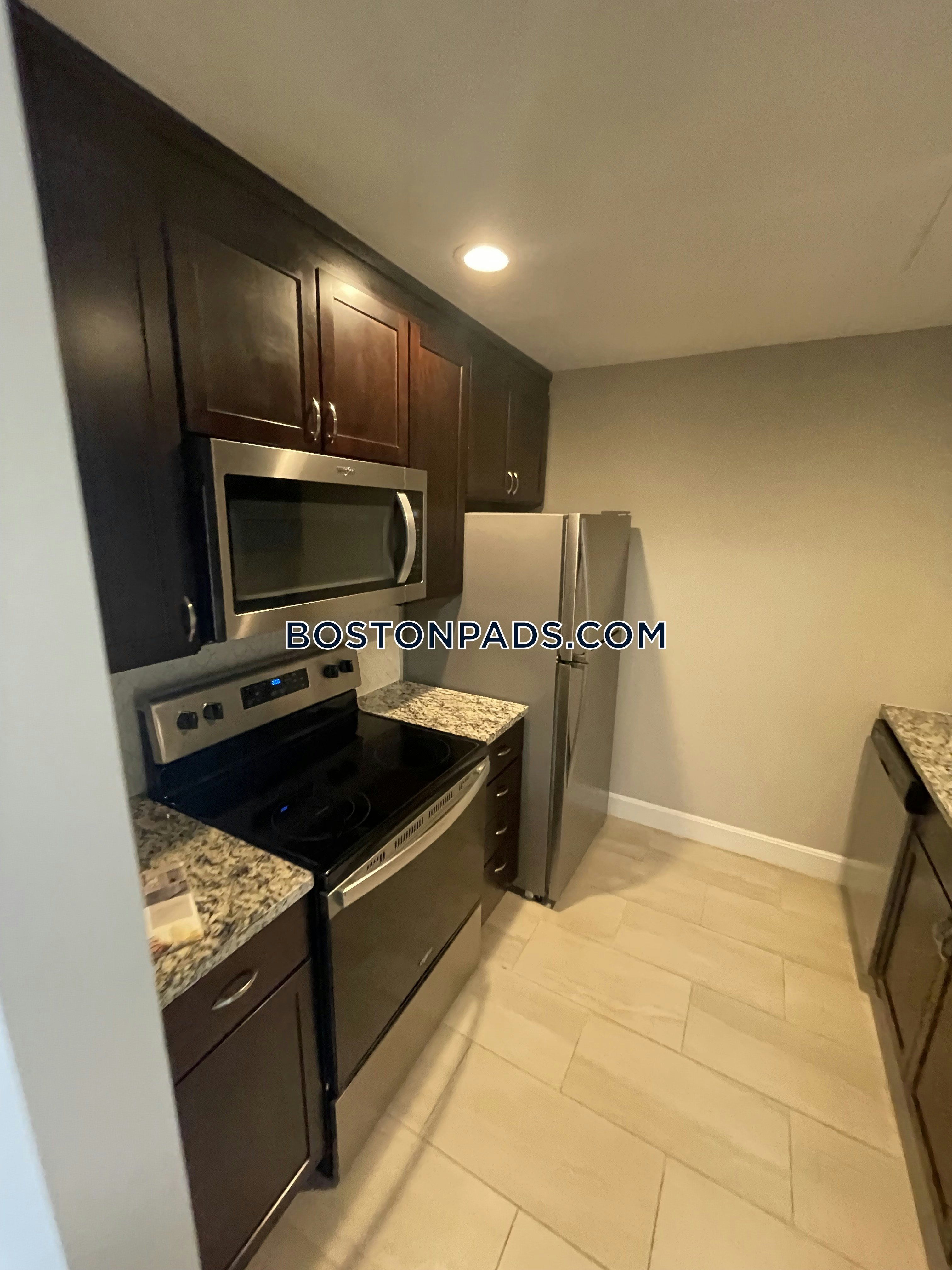 Garrison Square Photo 59