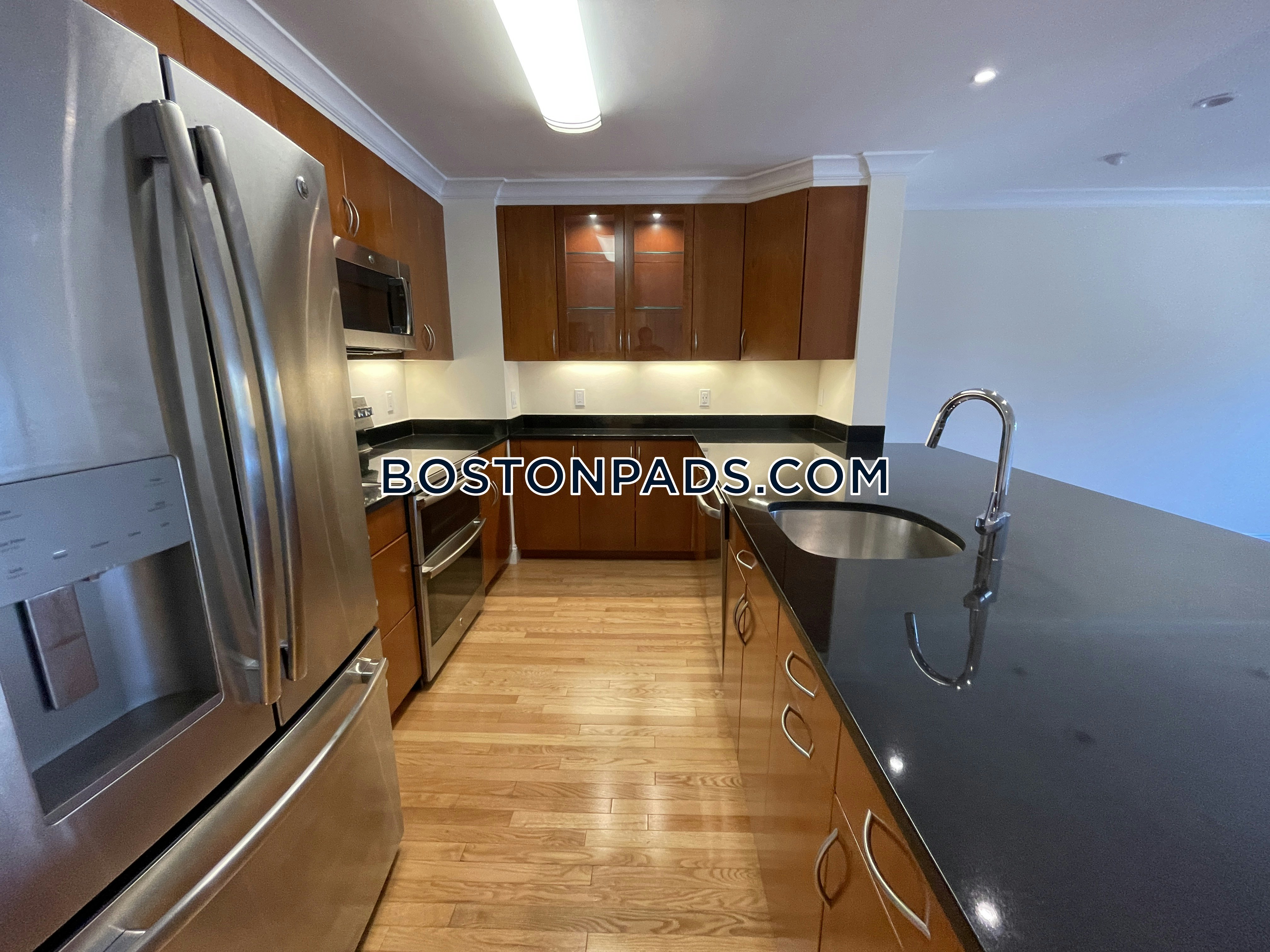 1443 Beacon Photo 142